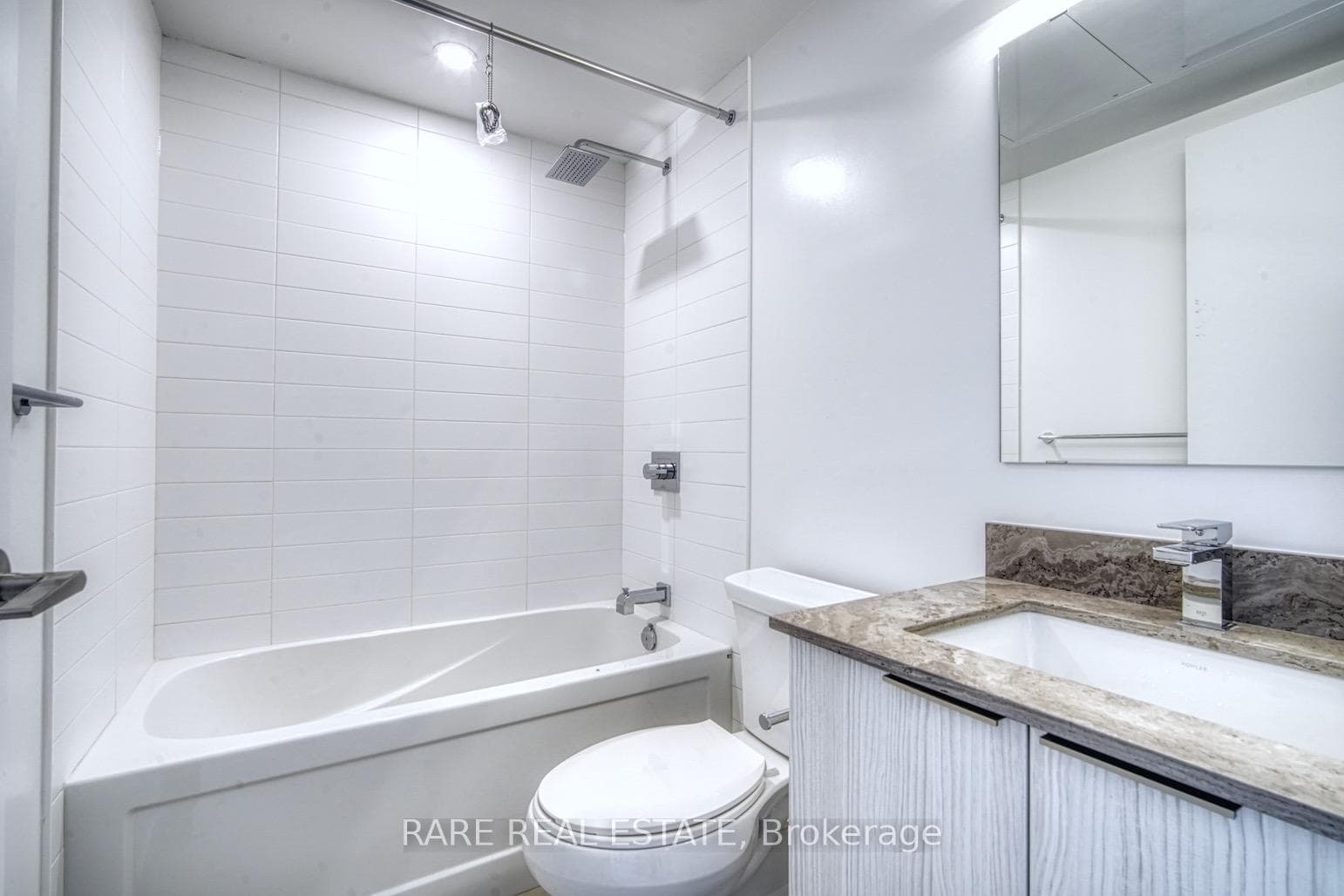 501 Yonge Street Unit 2803 photo 5