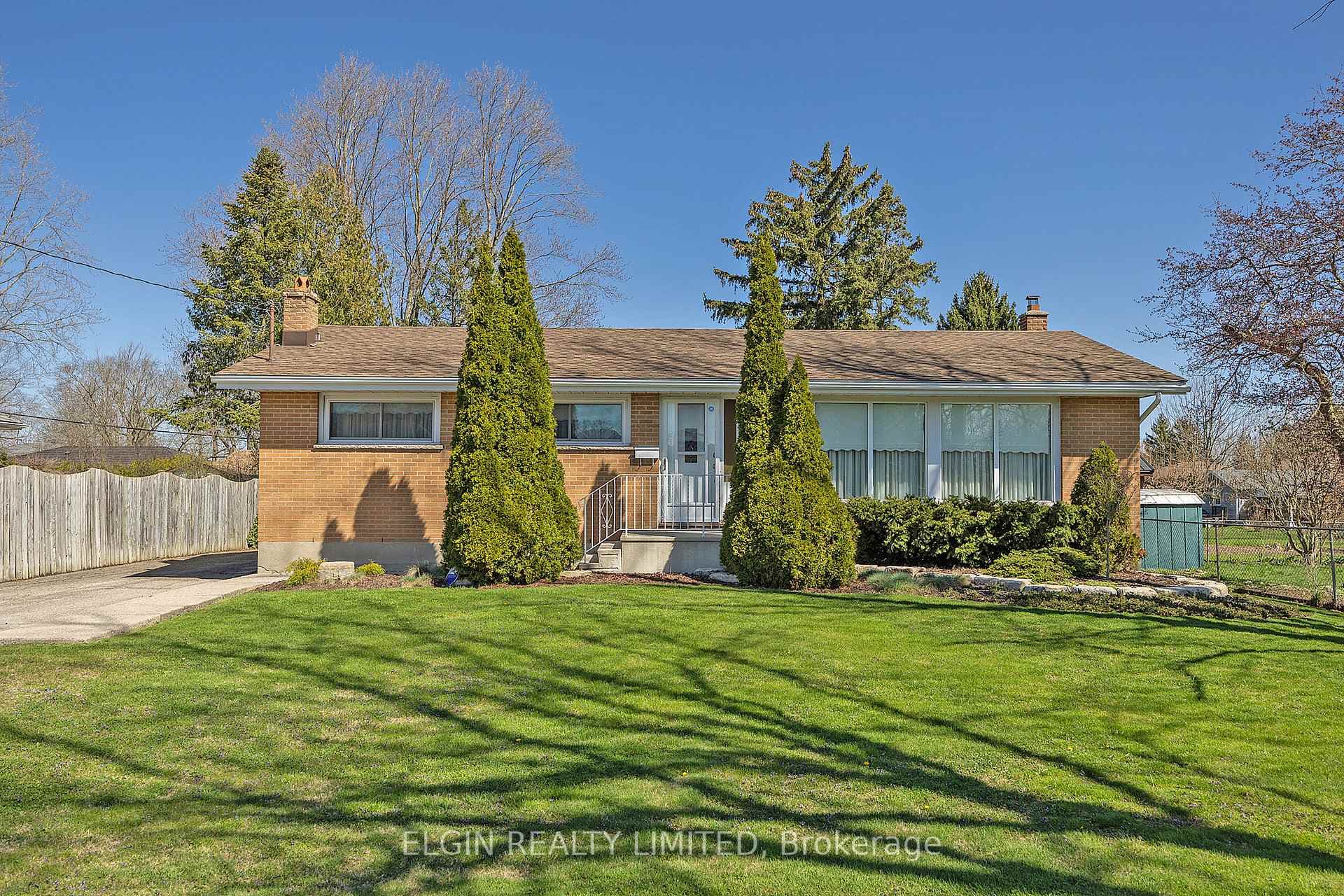 23 Montcalm Street photo 1