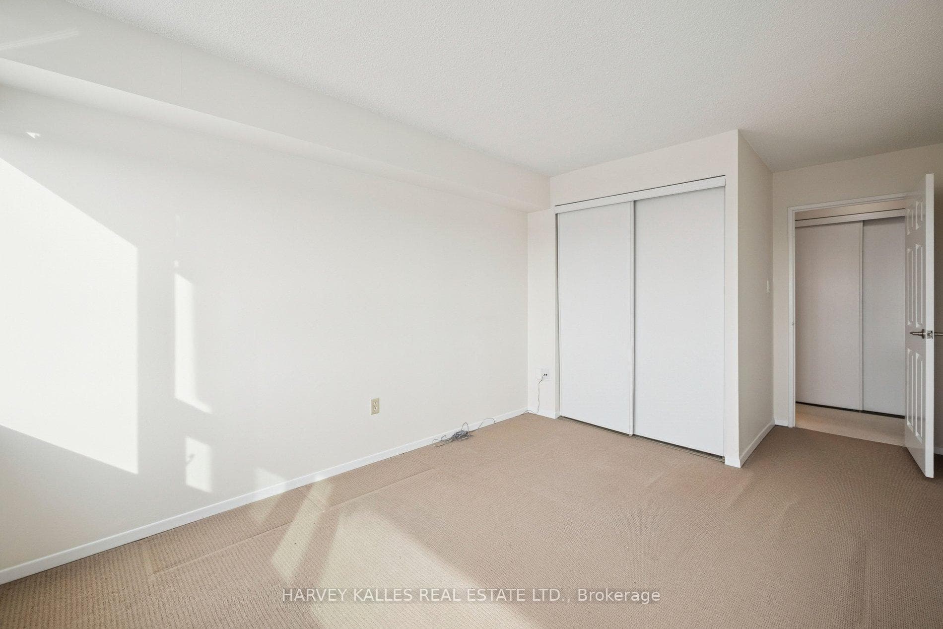 55 Skymark Drive Unit 2403 photo 41
