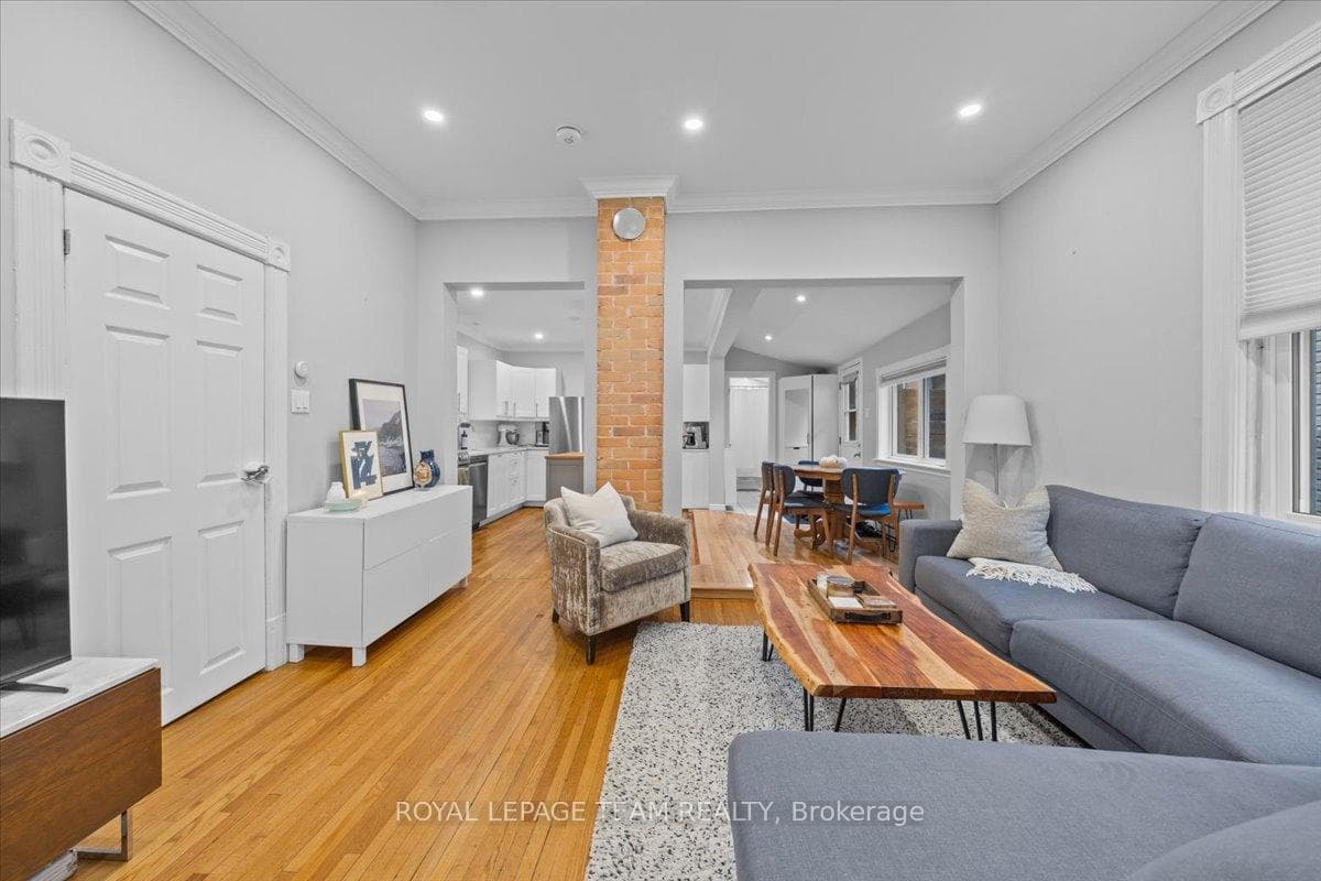 21 Arlington Avenue photo 2