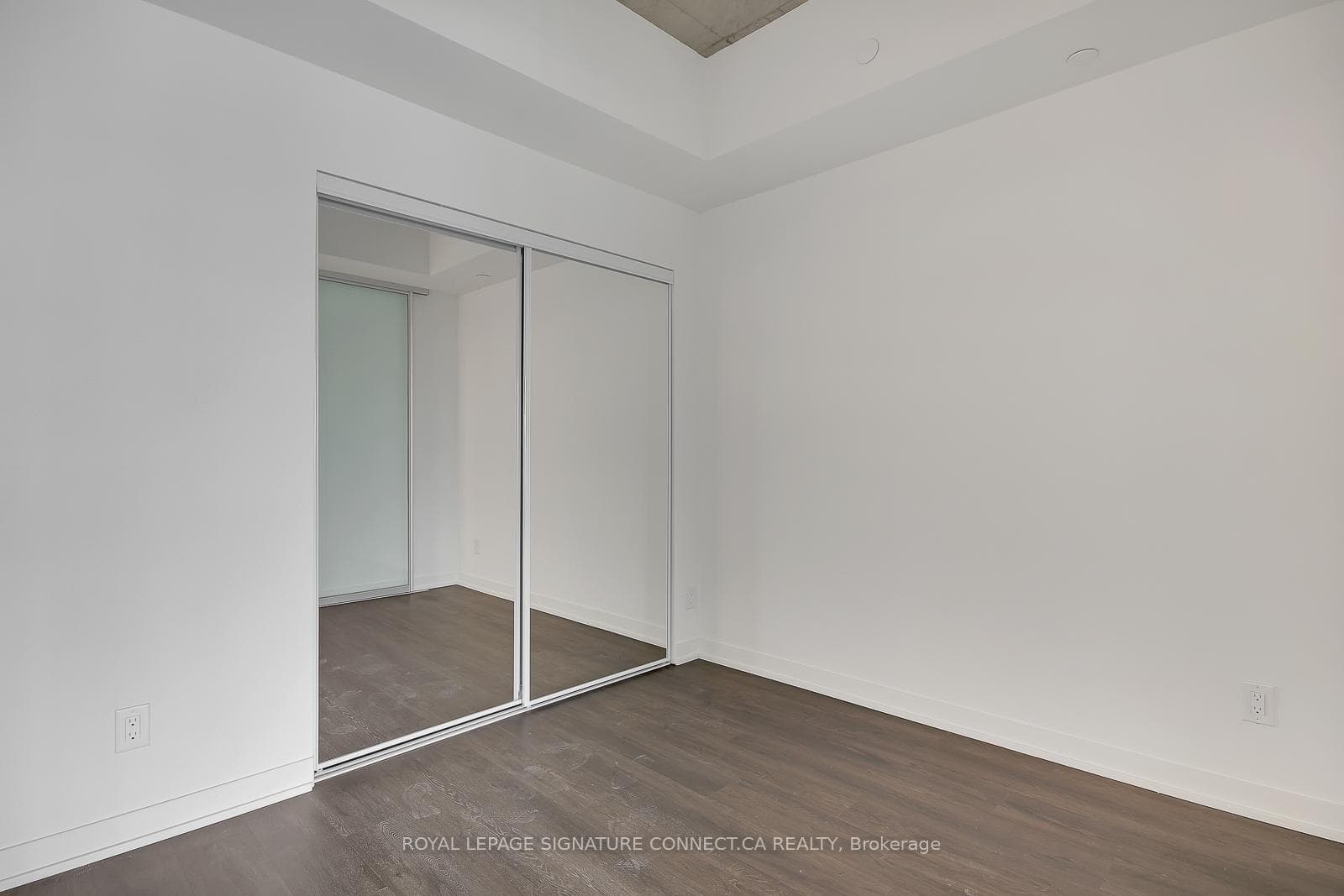 1808 St Clair Avenue Unit 519 photo 13