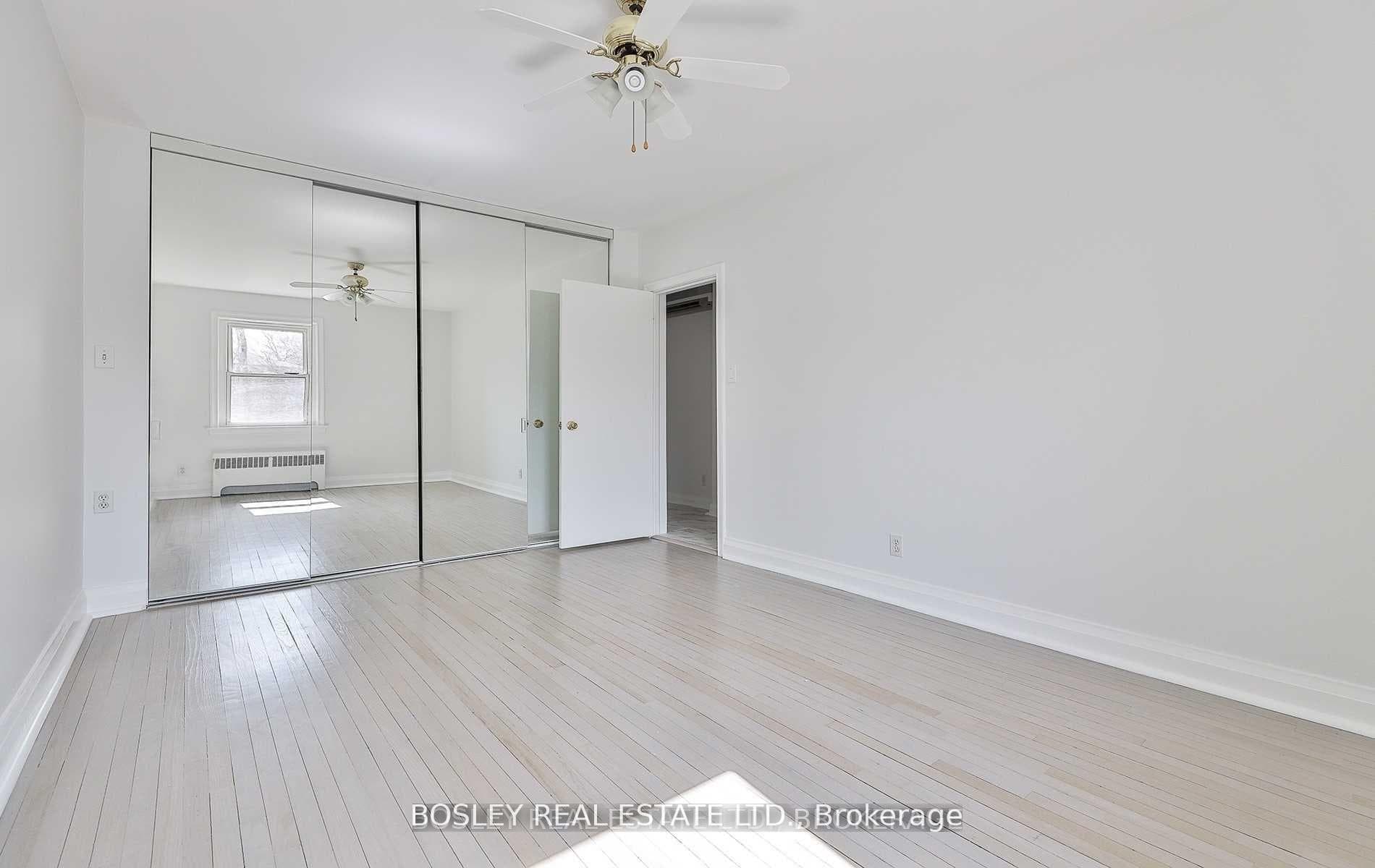 3 Warwick Avenue Unit 1 photo 10