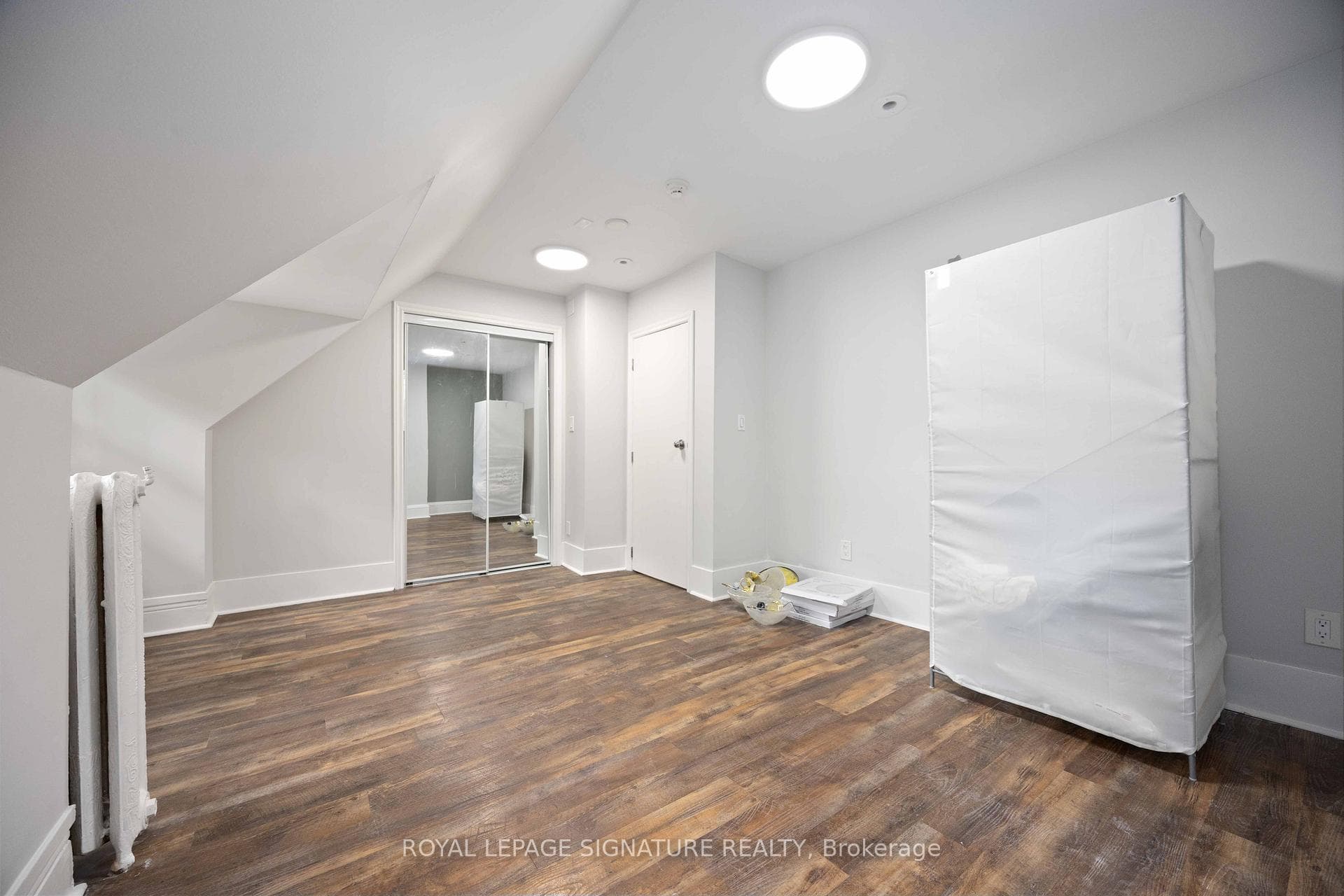 308 St George Street Unit Upper photo 26