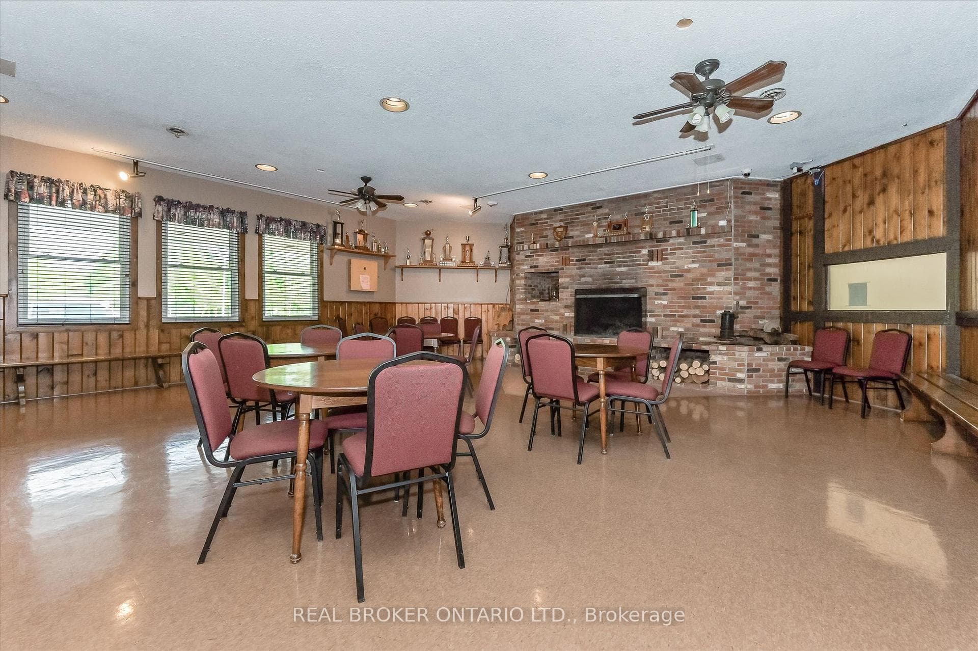 157 Cedar Crescent photo 25