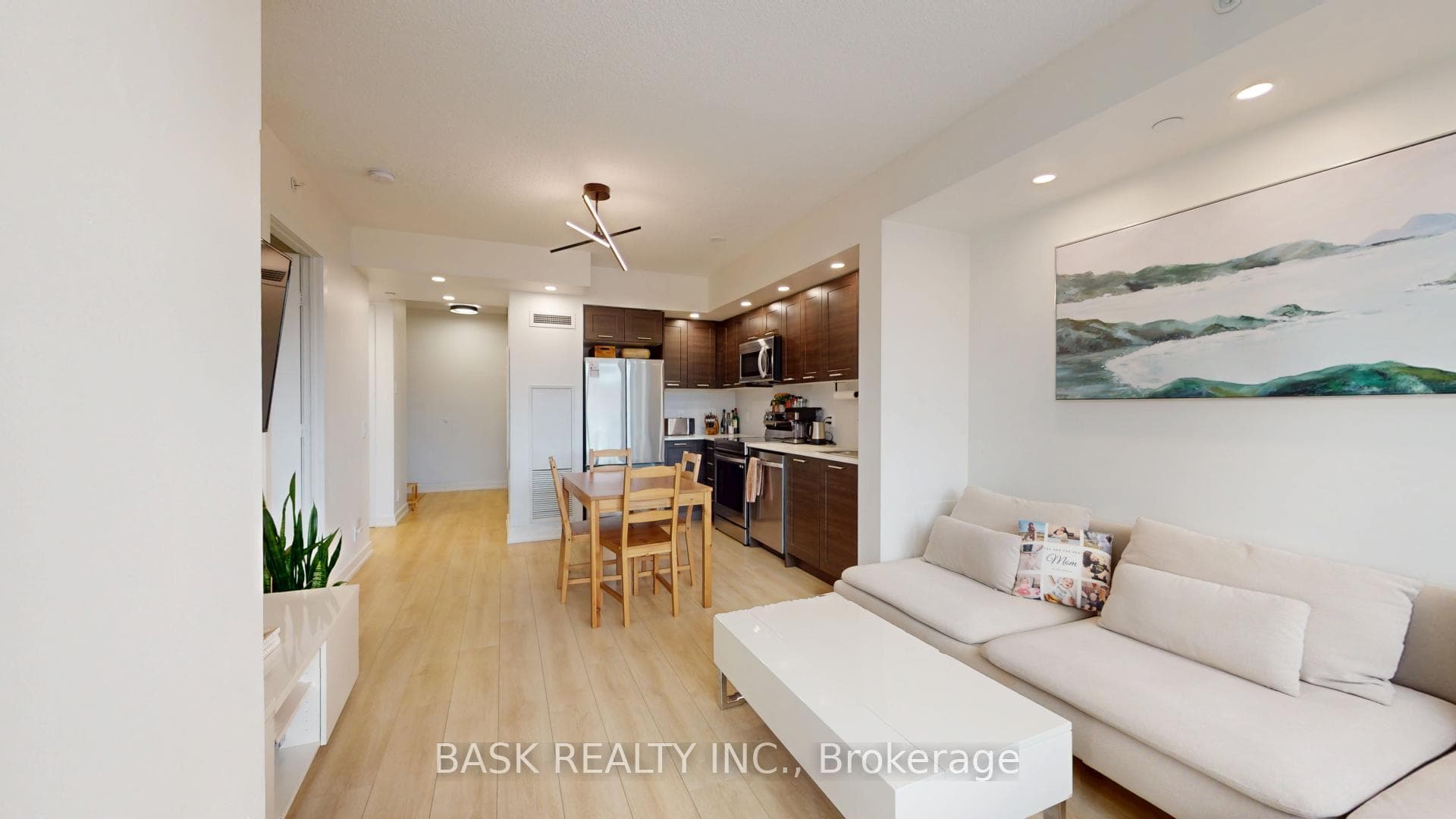 2220 Lake Shore Boulevard Unit 406 photo 10
