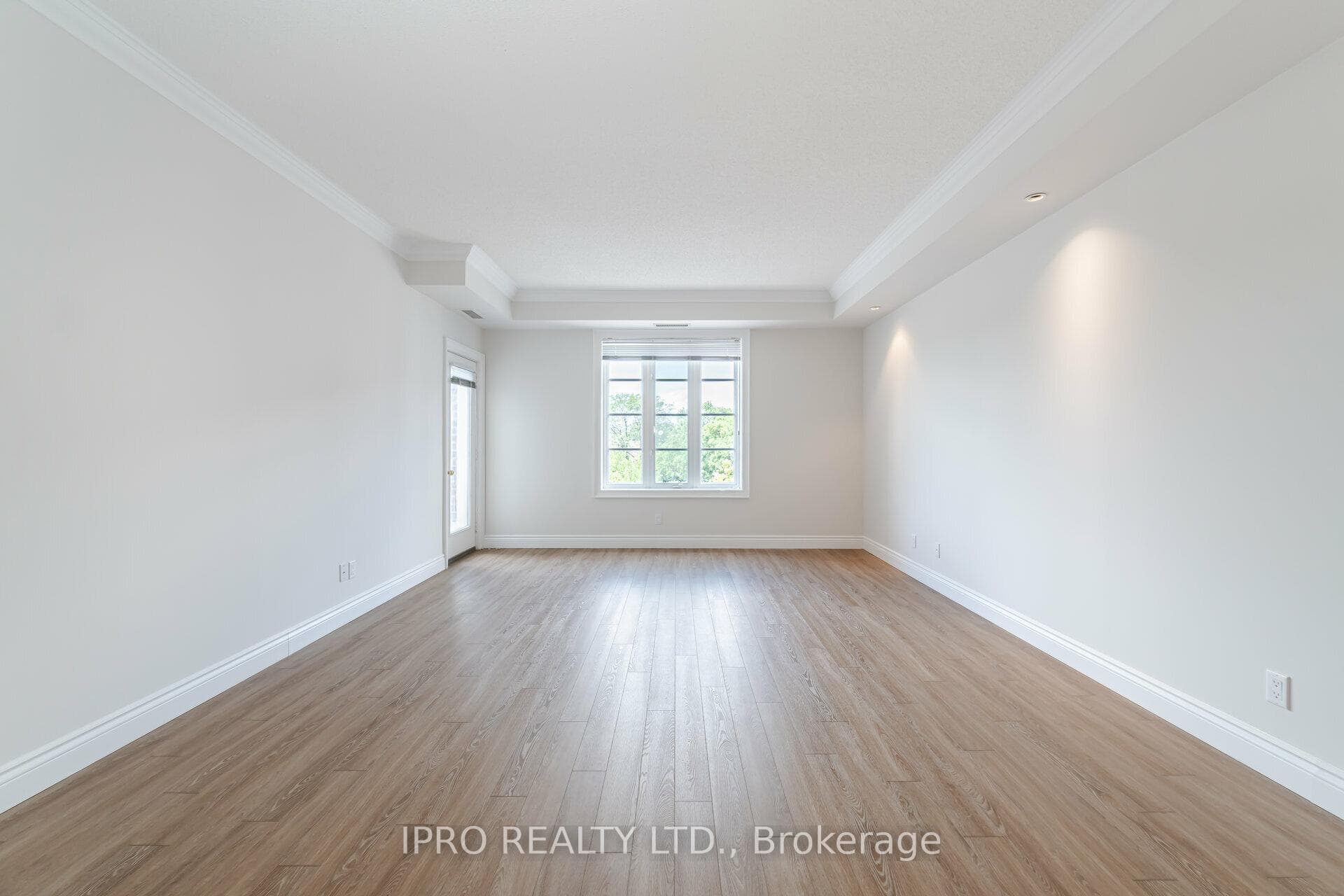 3351 Cawthra Road Unit 321 photo 13
