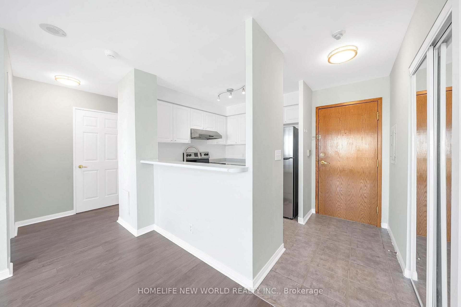 11 Lee Centre Drive Unit 2510 photo 6