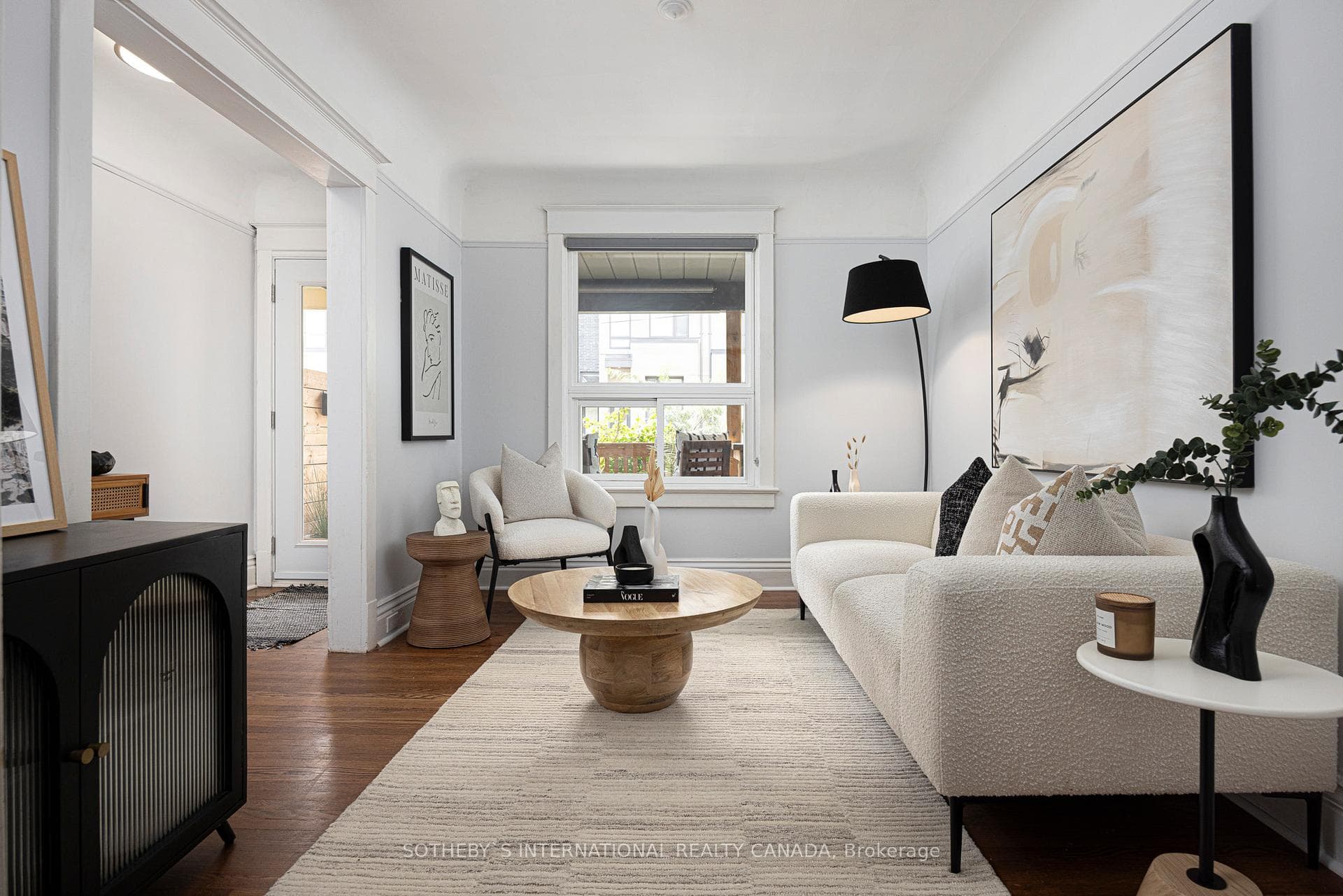 23 Perth Avenue photo 6