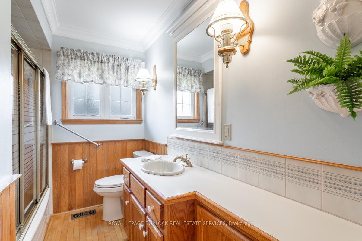 4111 McIntosh Place photo 15