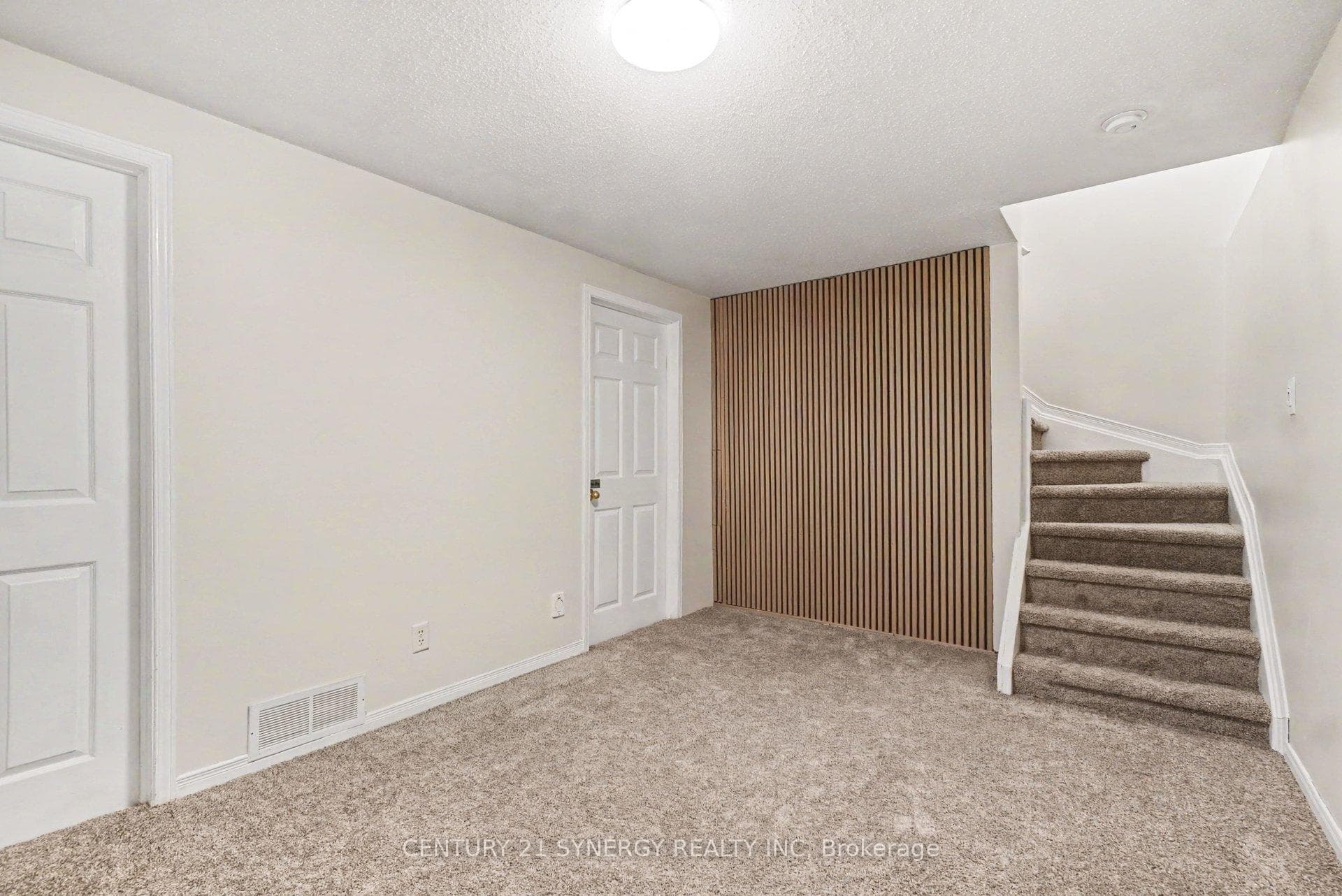 54 Meadowcroft Crescent photo 20