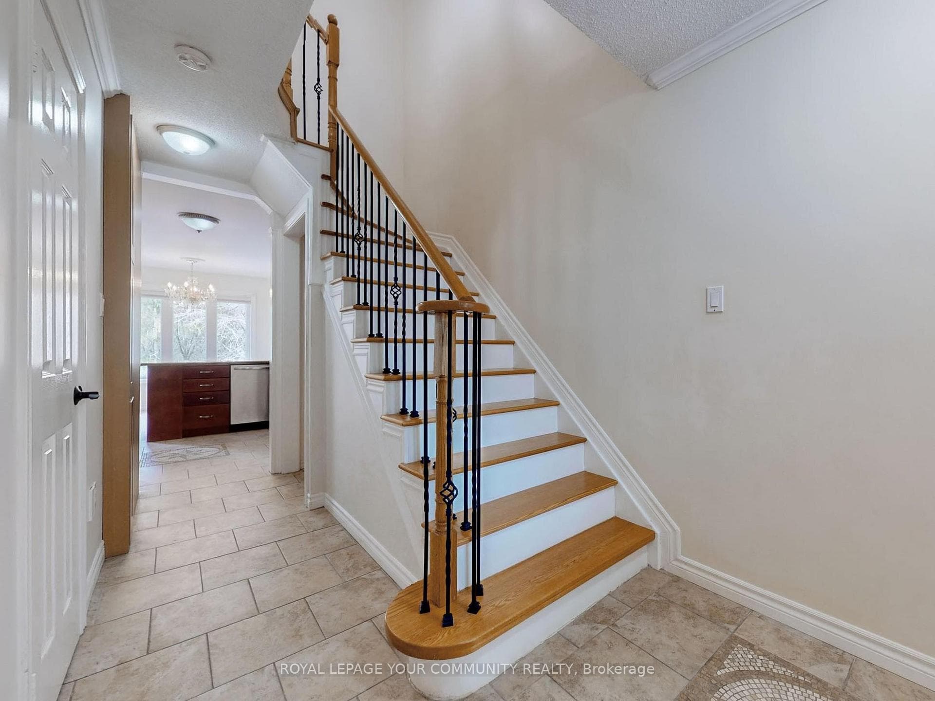130 Deerglen Terrace photo 13