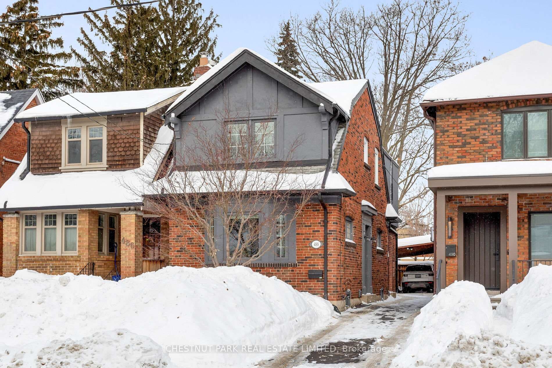 488 Merton Street photo 1