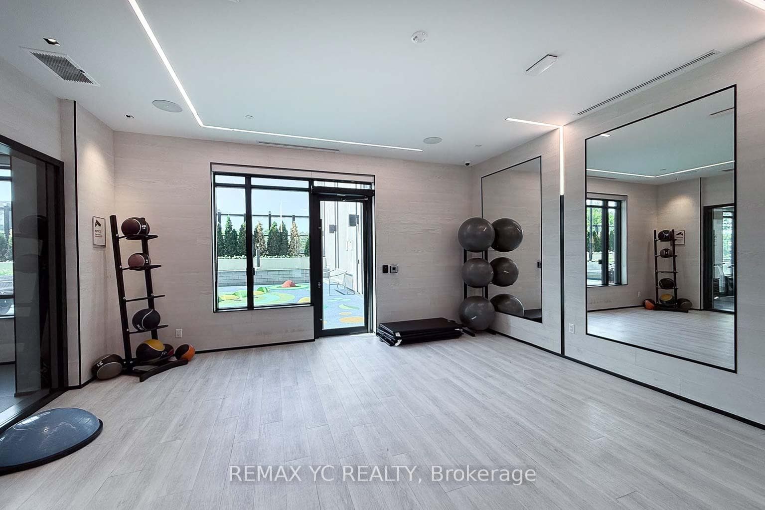 2 Eva Road Unit 1130 (Fully Furnished) photo 18