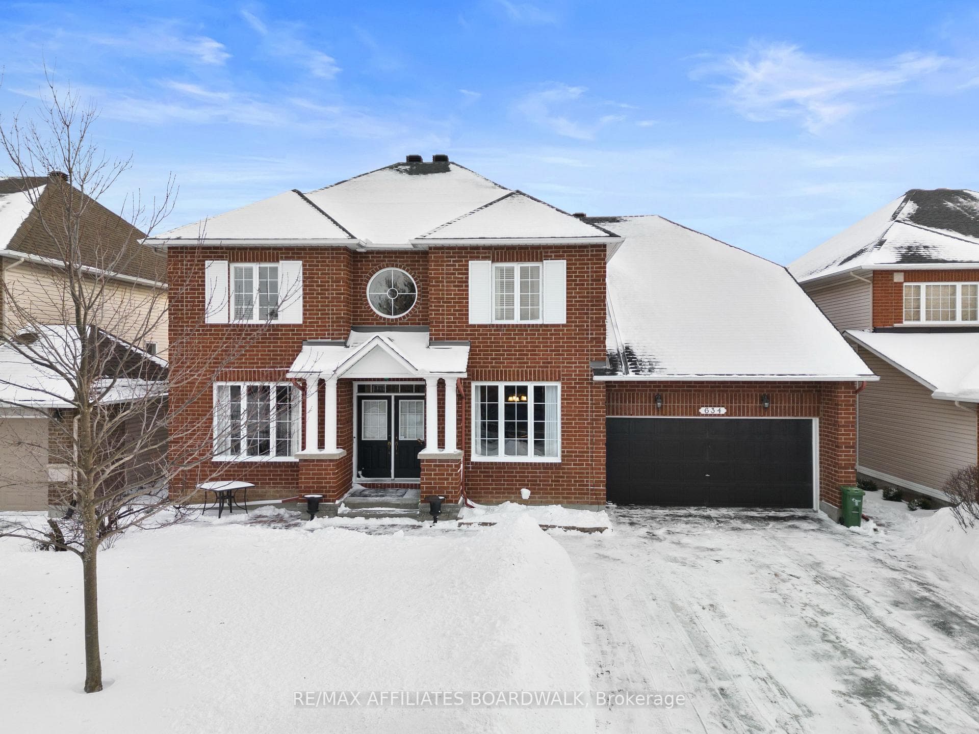 634 St Bruno Street photo 1