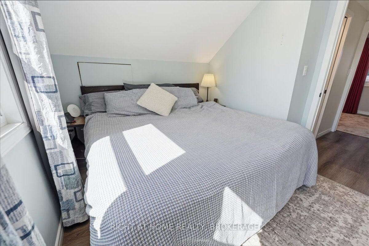 63 Plymouth Avenue photo 25