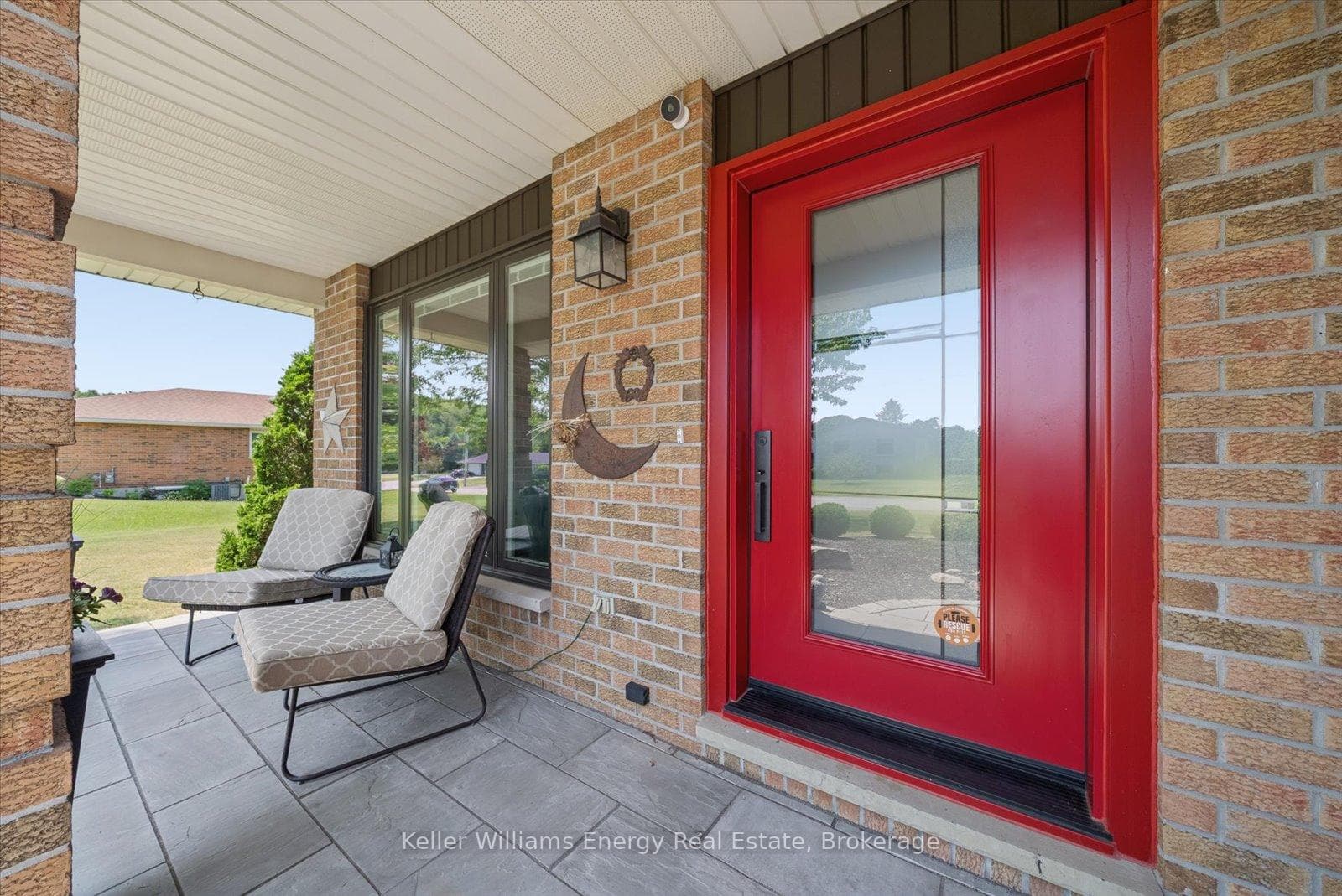 8280 Albert Court photo 5
