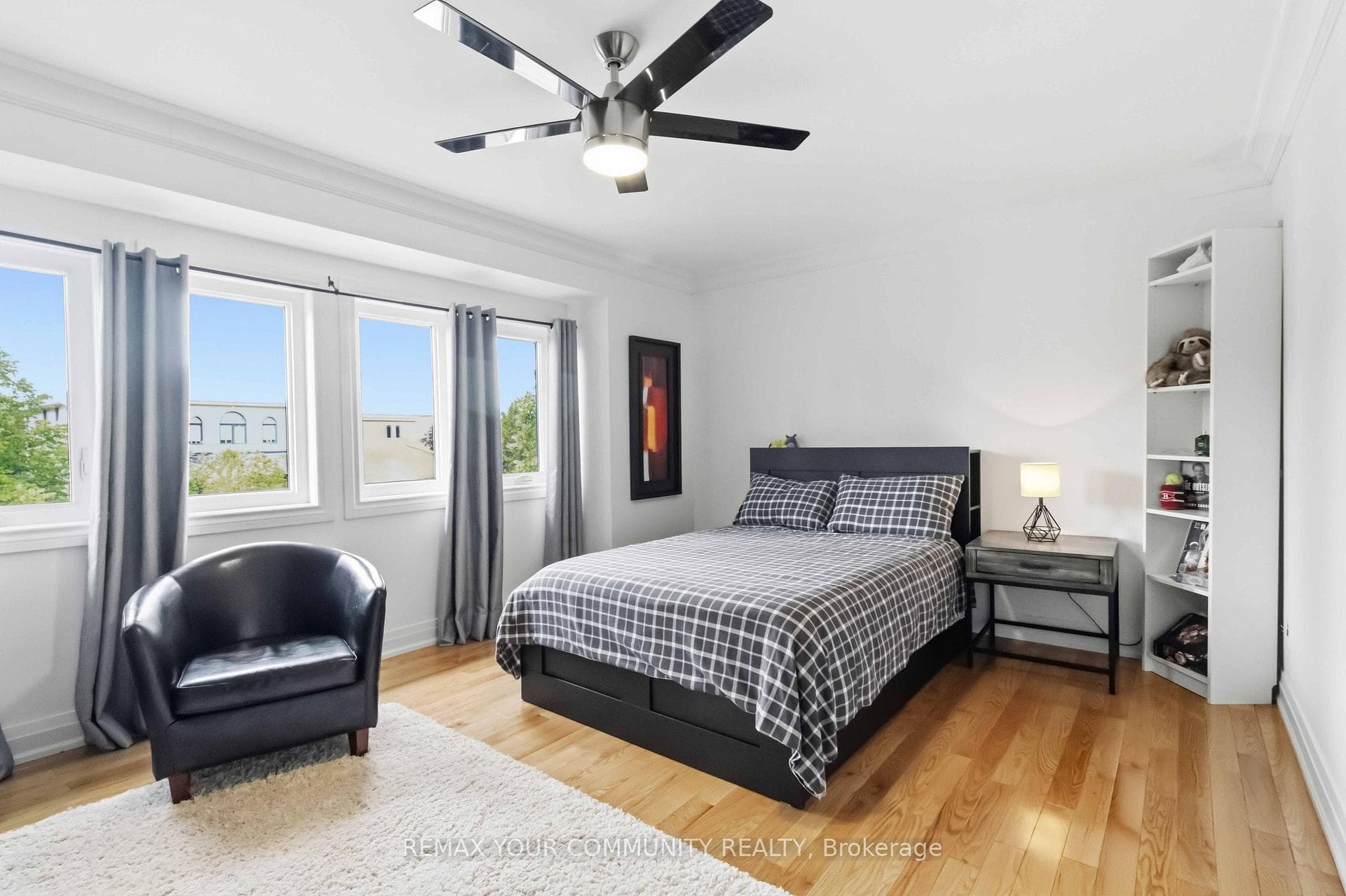 15 Klamath Court photo 24