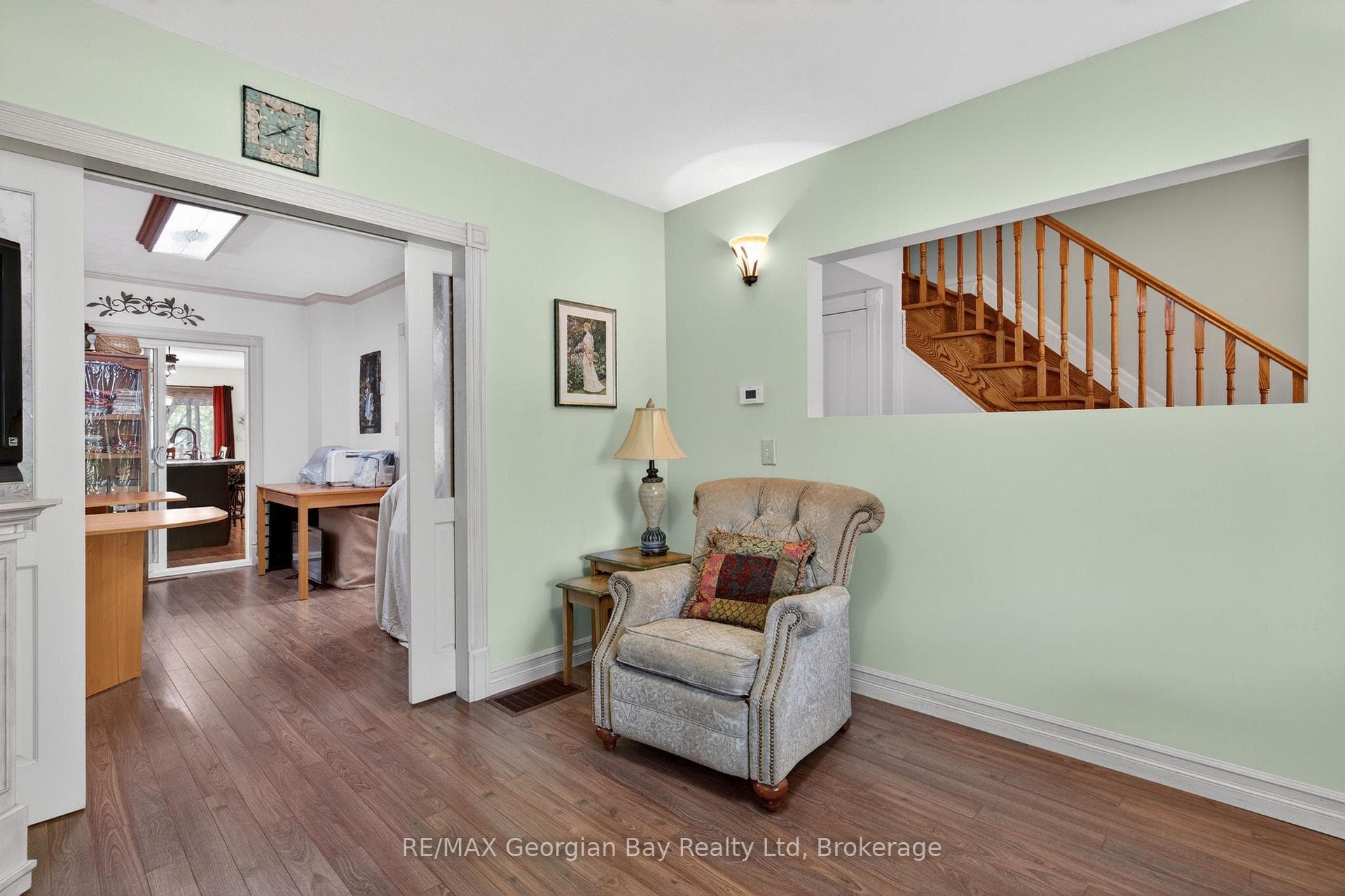 344 Fourth Street photo 16