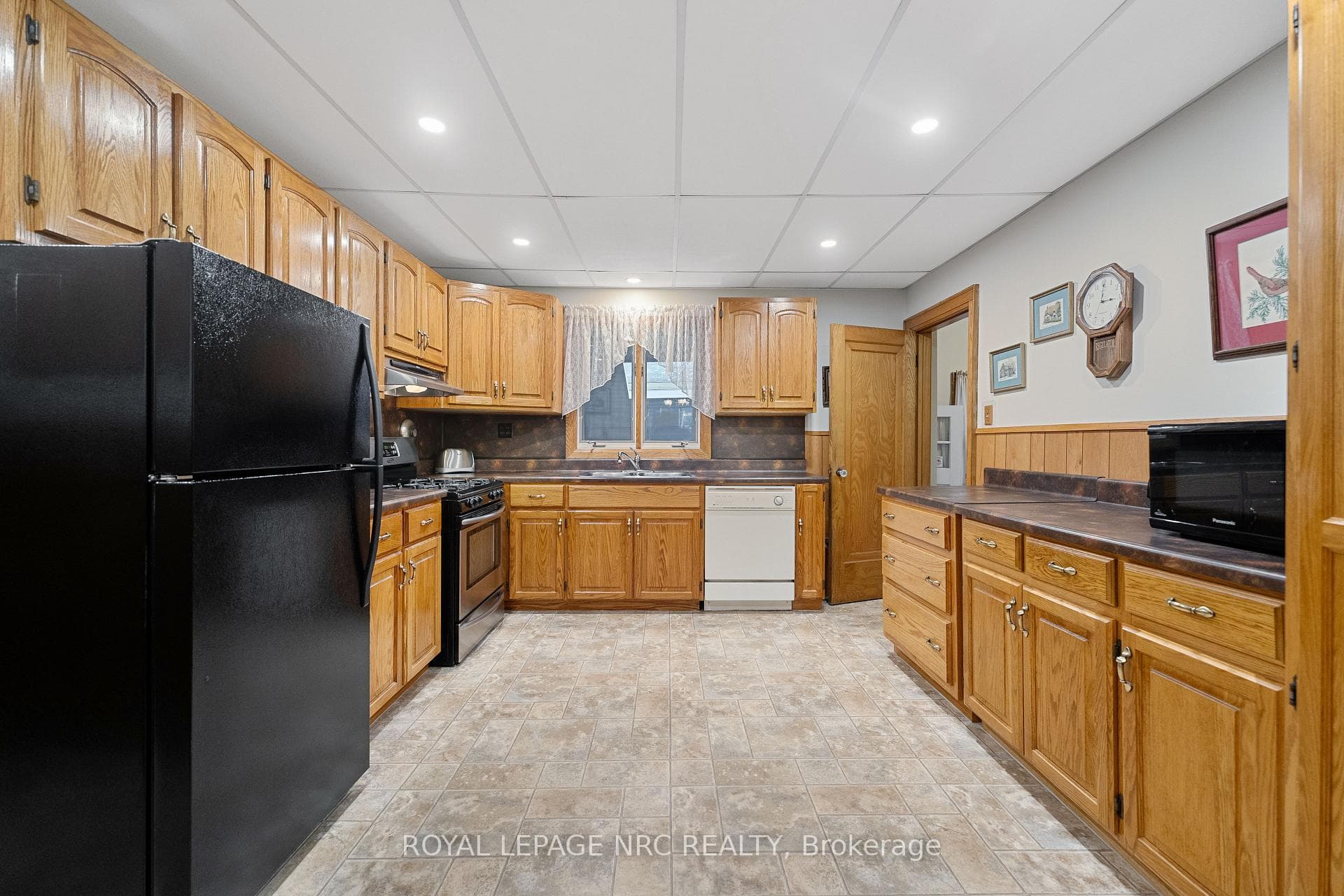78 Canboro Road photo 11