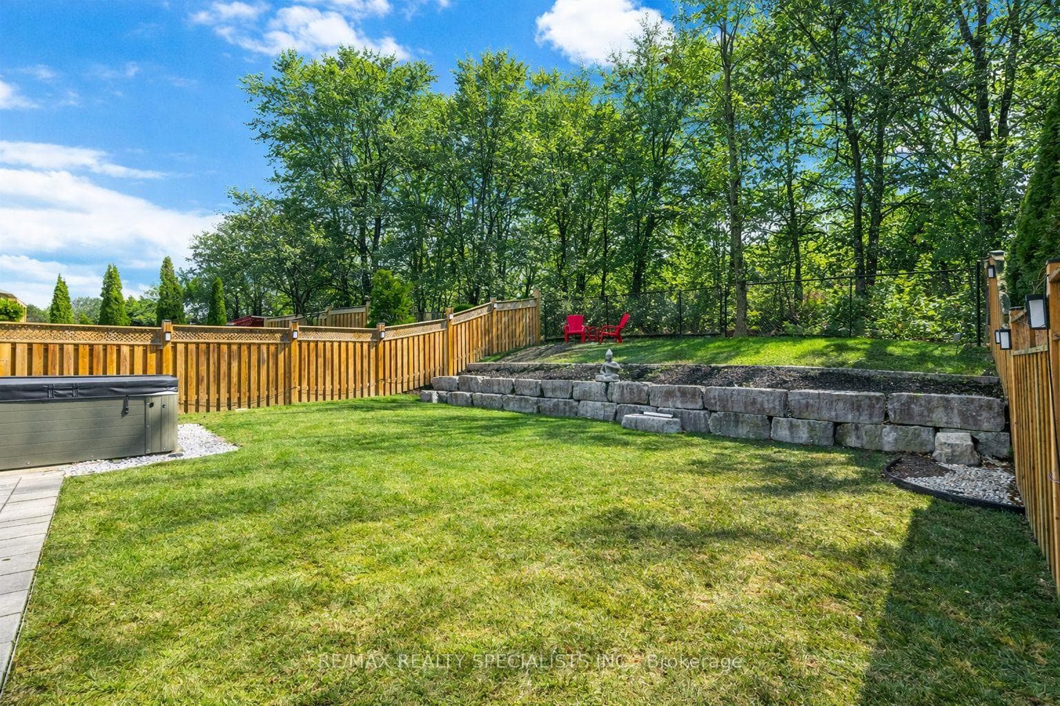 304 Barondale Drive photo 4