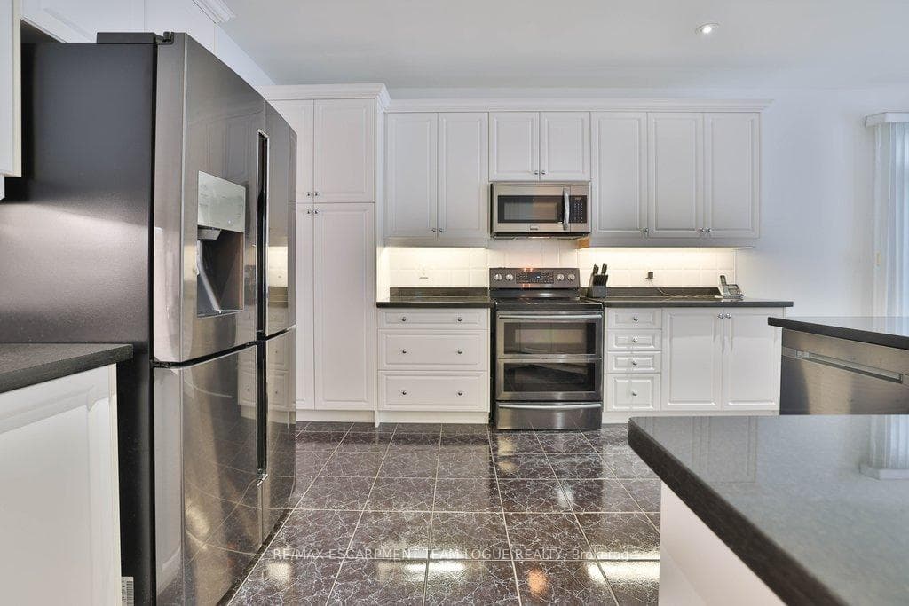 4184 Kane Crescent photo 13