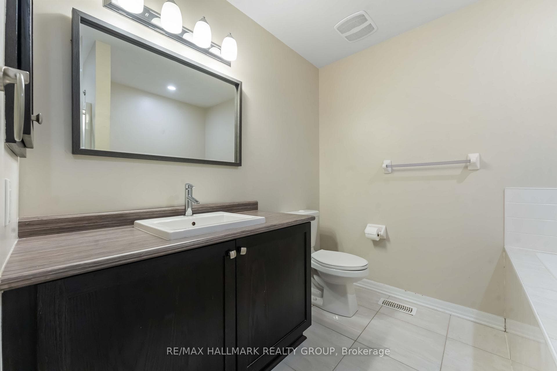 900 Littlerock Street photo 22