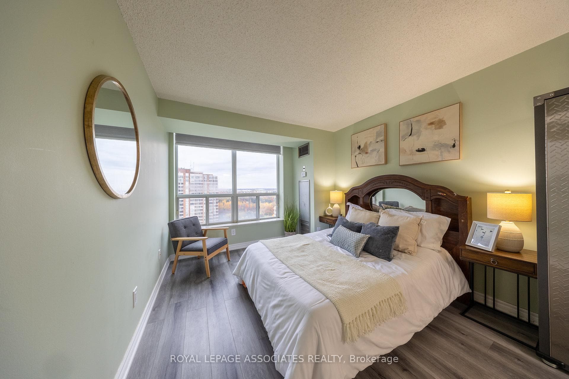 410 Mclevin Avenue Unit 1608 photo 20