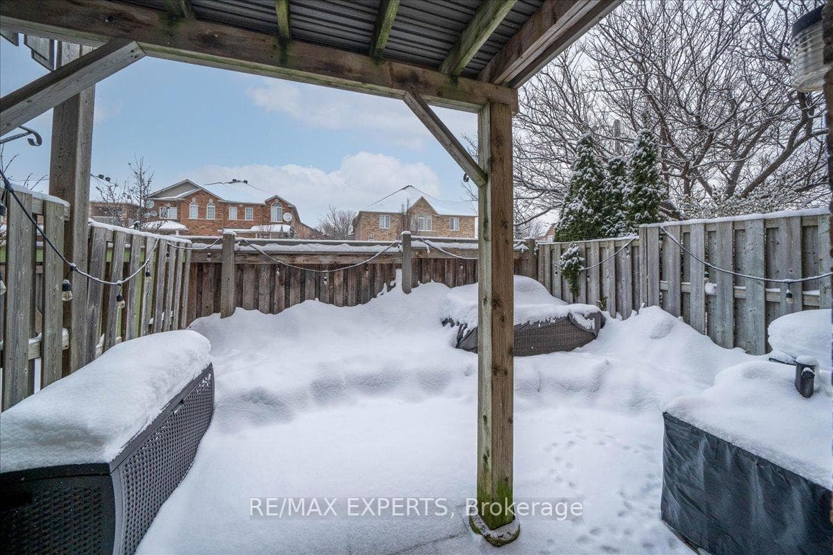 165 Fieldstone Drive Unit 36 photo 38