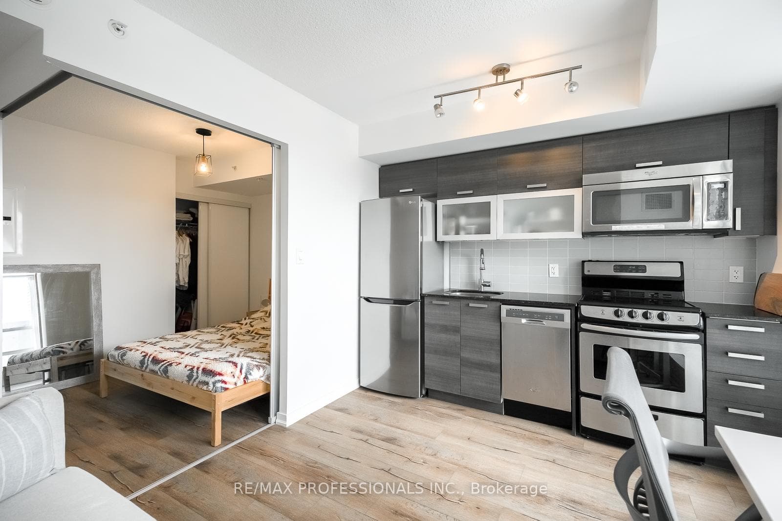 68 Abell Street Unit 743 photo 8