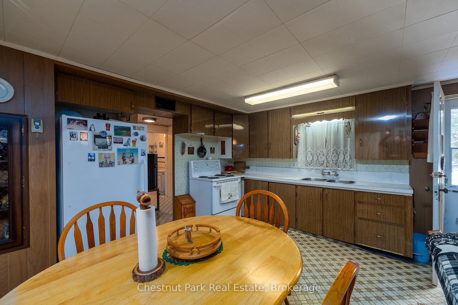 41 Simpson Avenue photo 40