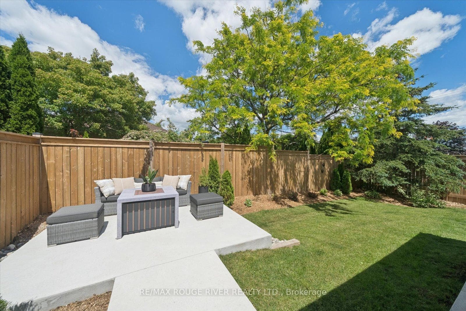 3 Burnham Court photo 31