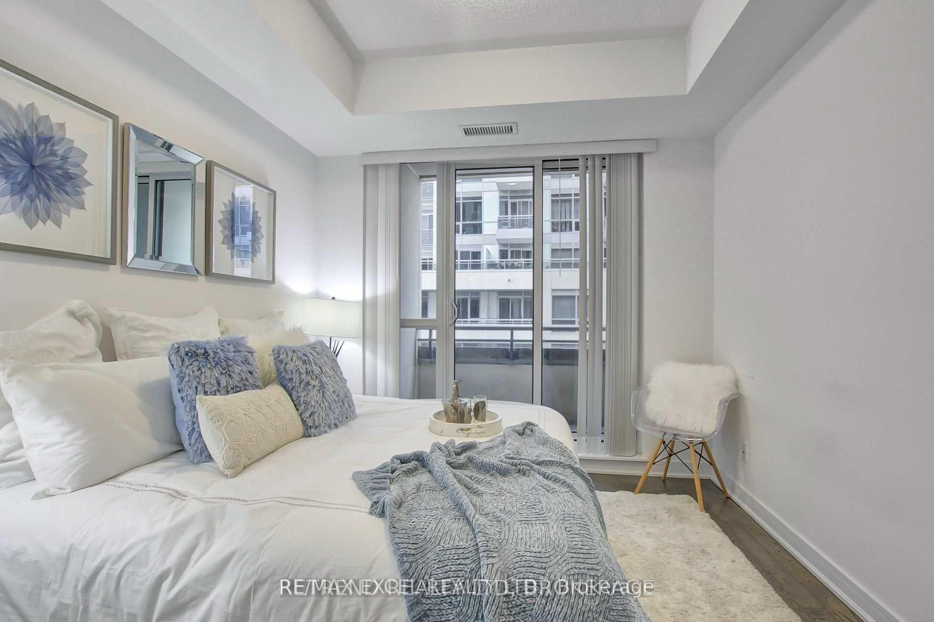 9199 Yonge Street Unit 608 Se photo 11