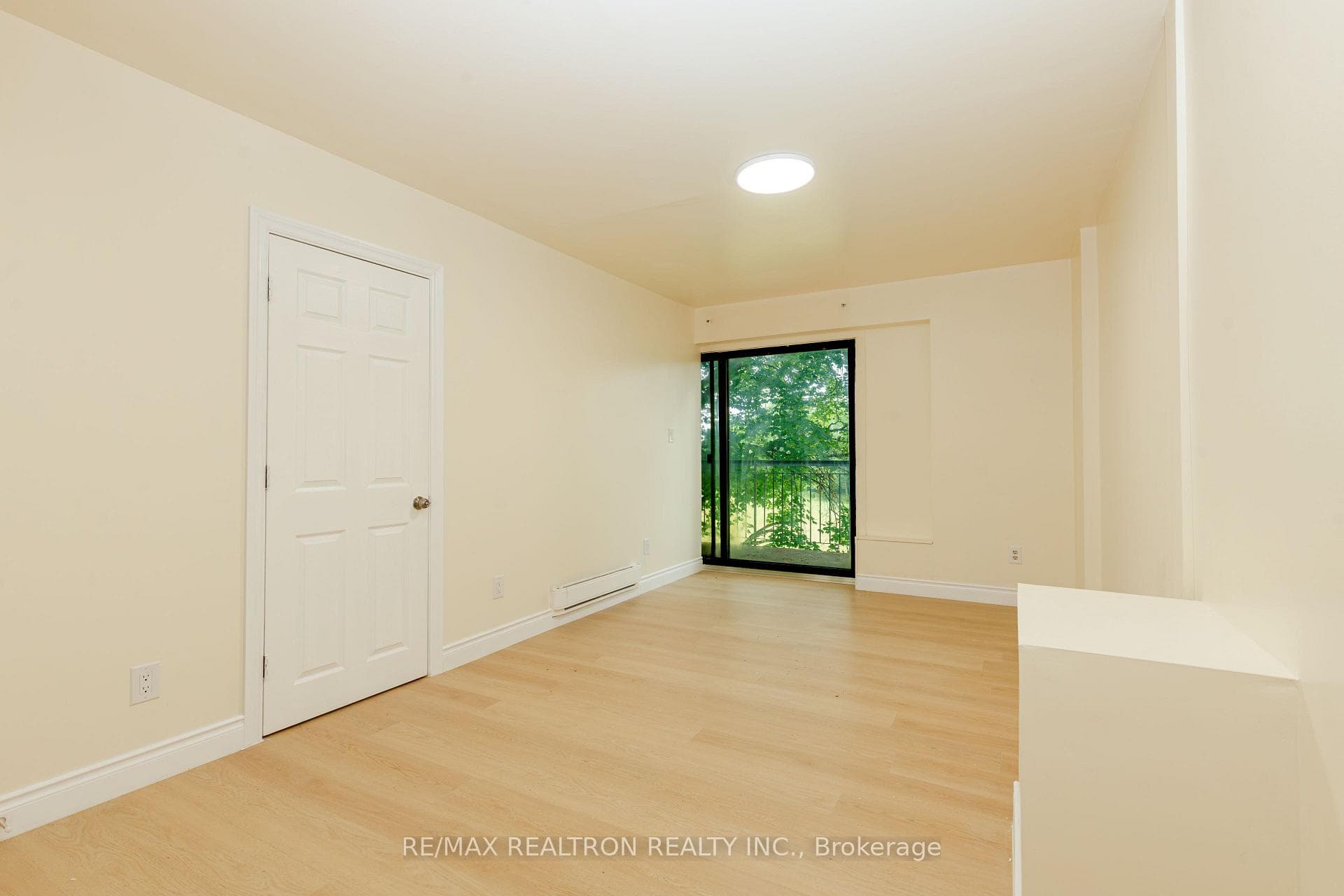 975 Albion Road Unit 975A photo 17