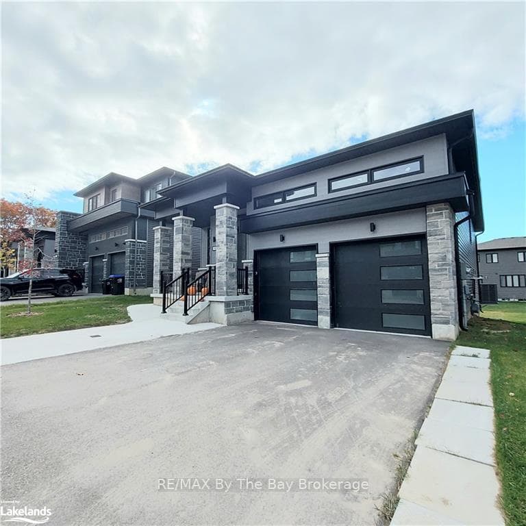 92 BERKELY Street Unit B photo 2