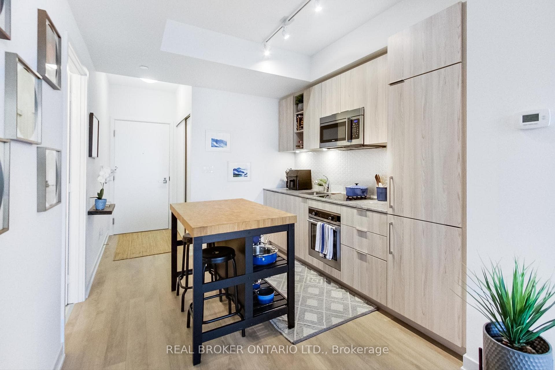 50 Ordnance Street Unit 2904 photo 12