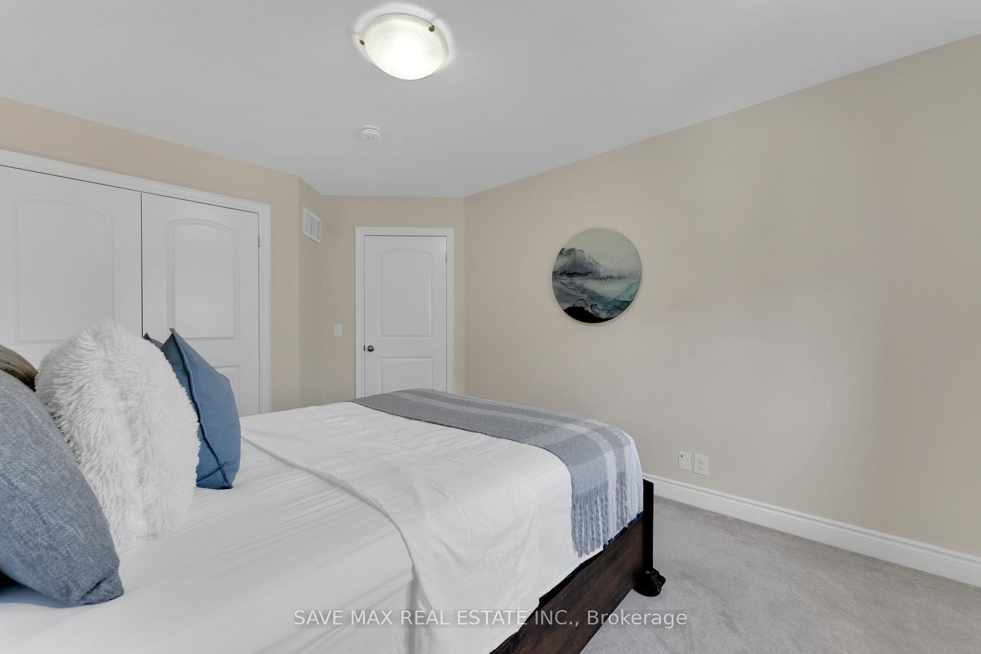 27 Deseronto Street photo 25