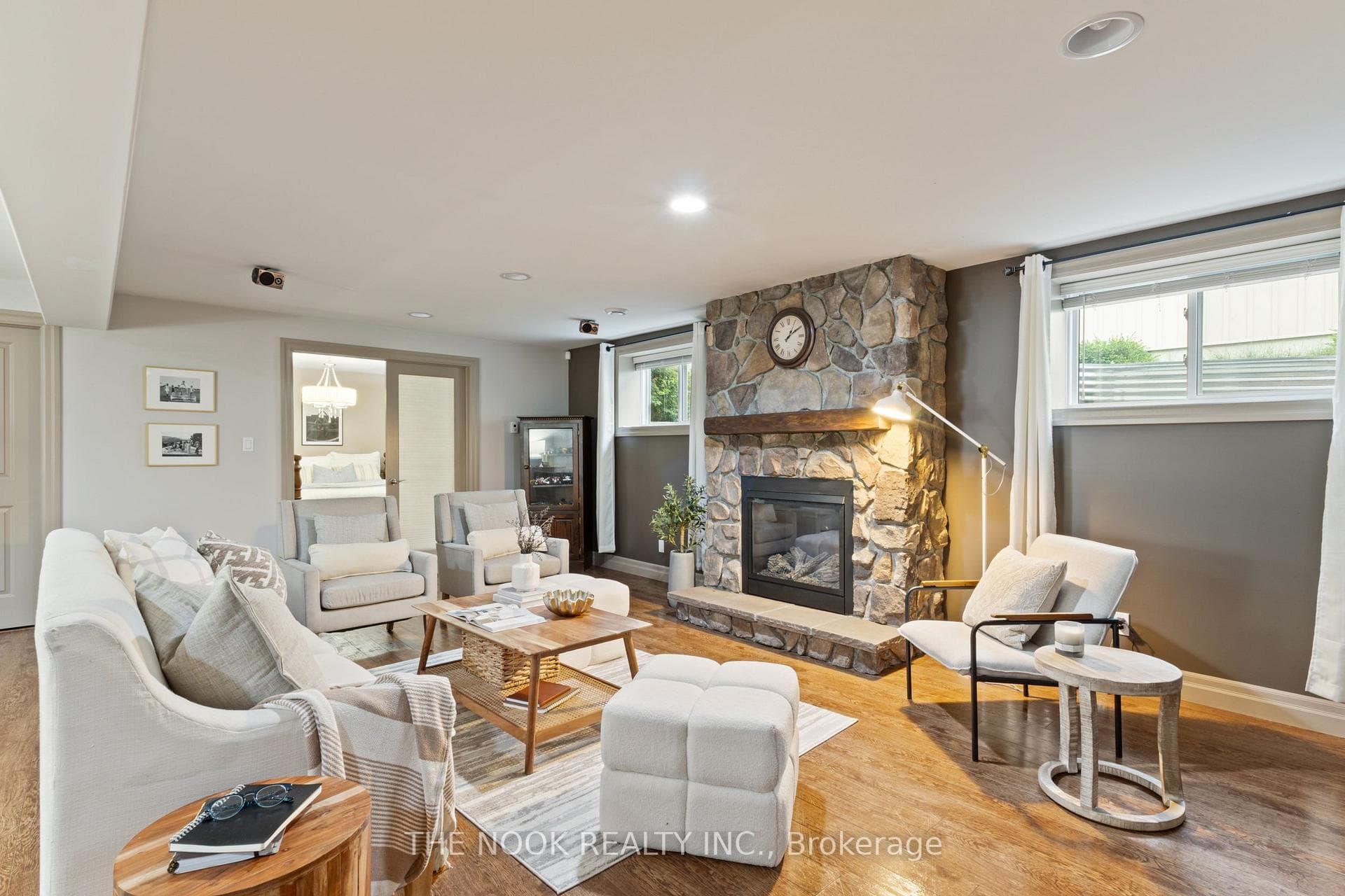 9 Woodburn Drive photo 15