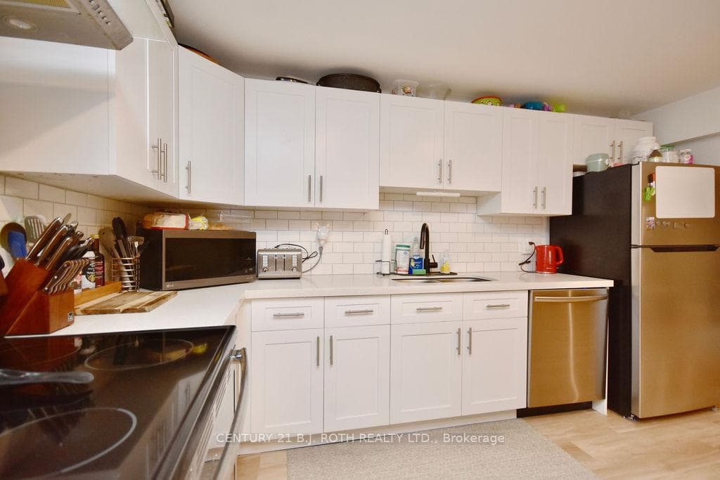 39 DANCY Drive photo 16
