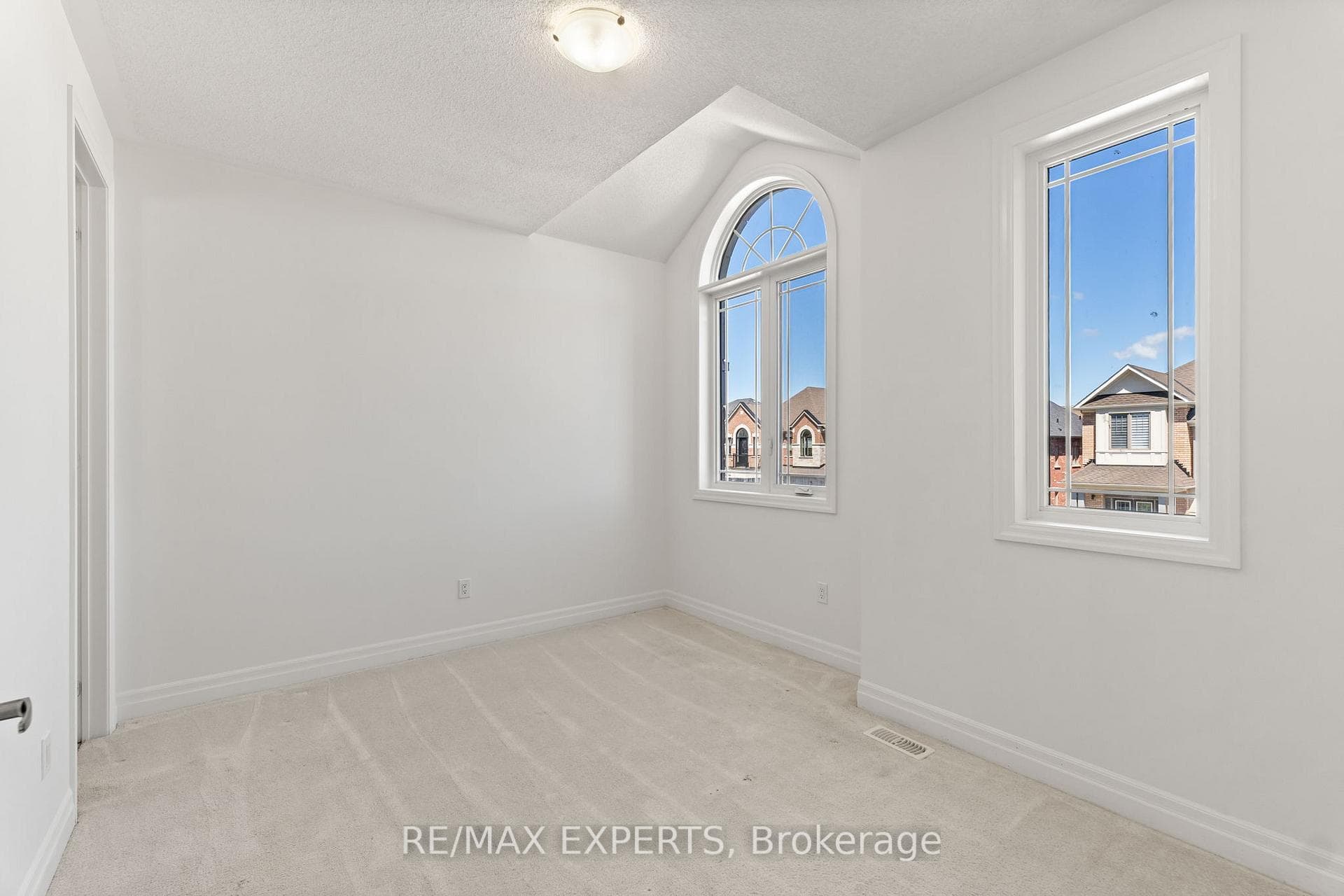17 Red Rose Lane photo 38