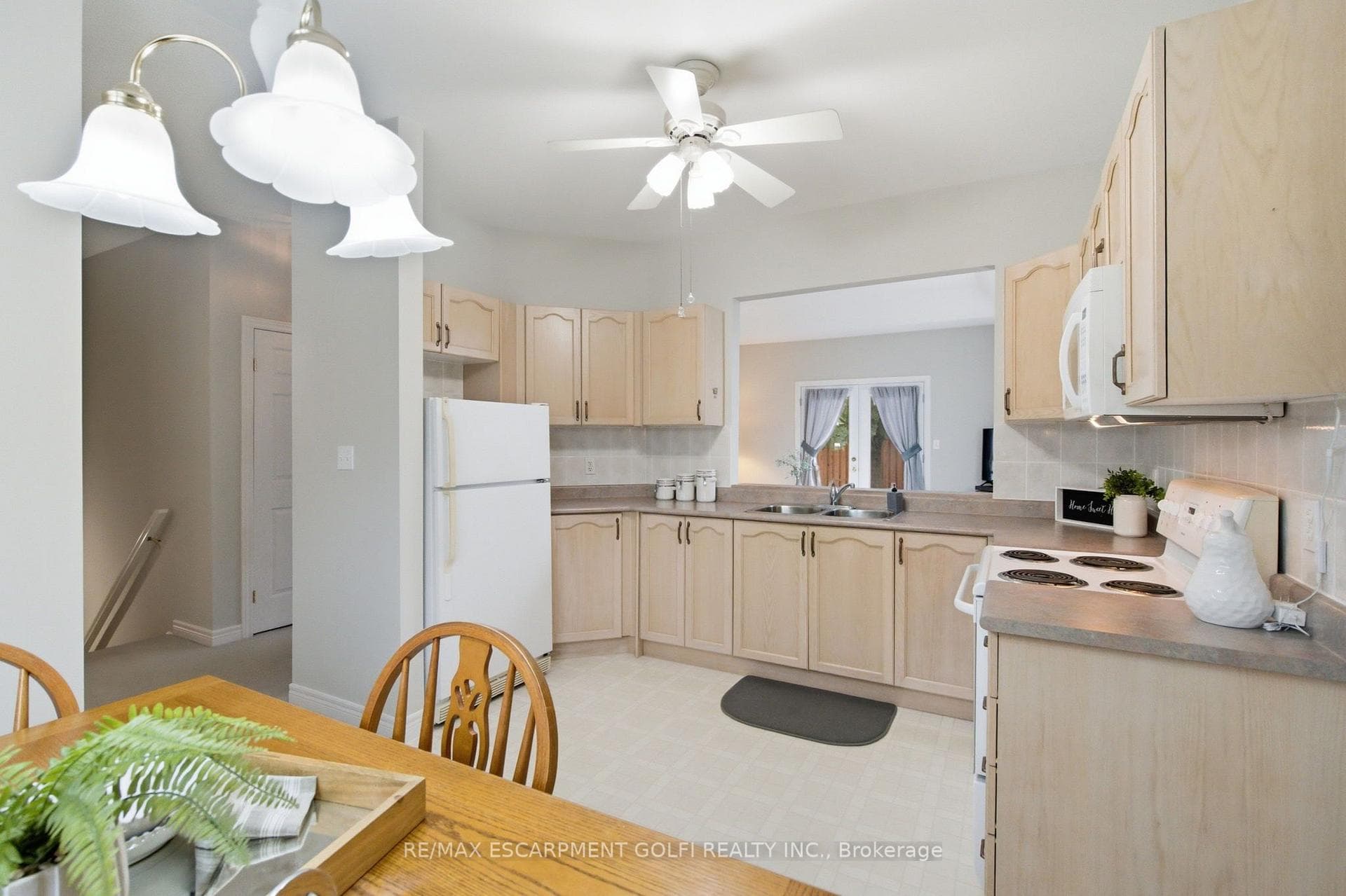 21 Cathy Drive photo 7