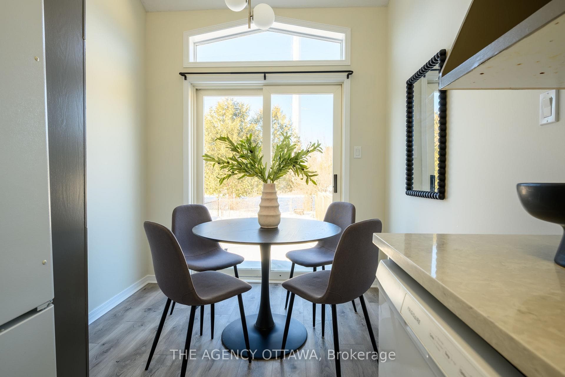 53 Springcreek Crescent photo 7