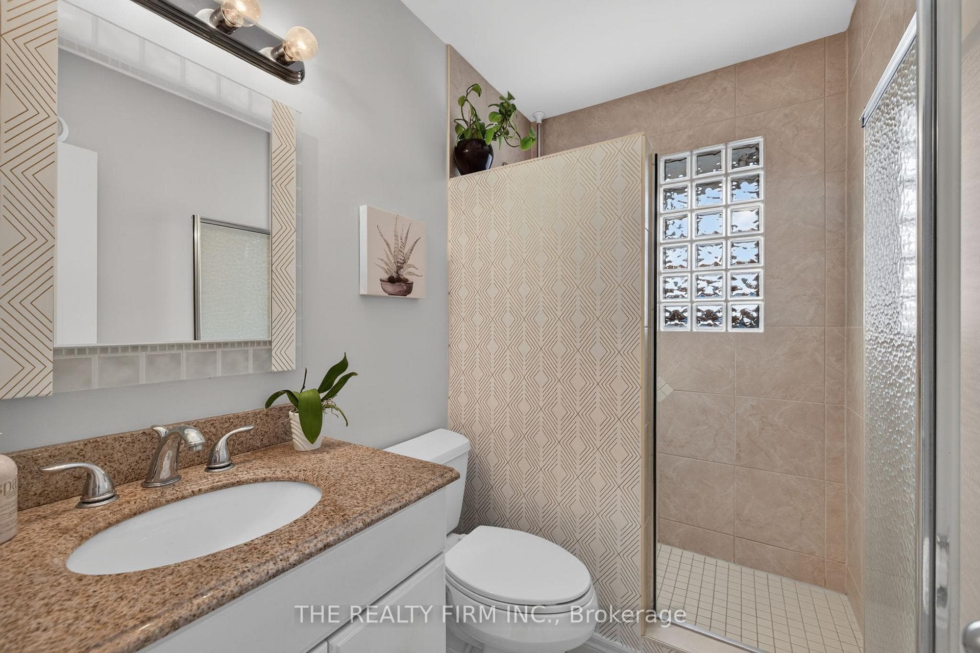226 Rainbow Avenue photo 22