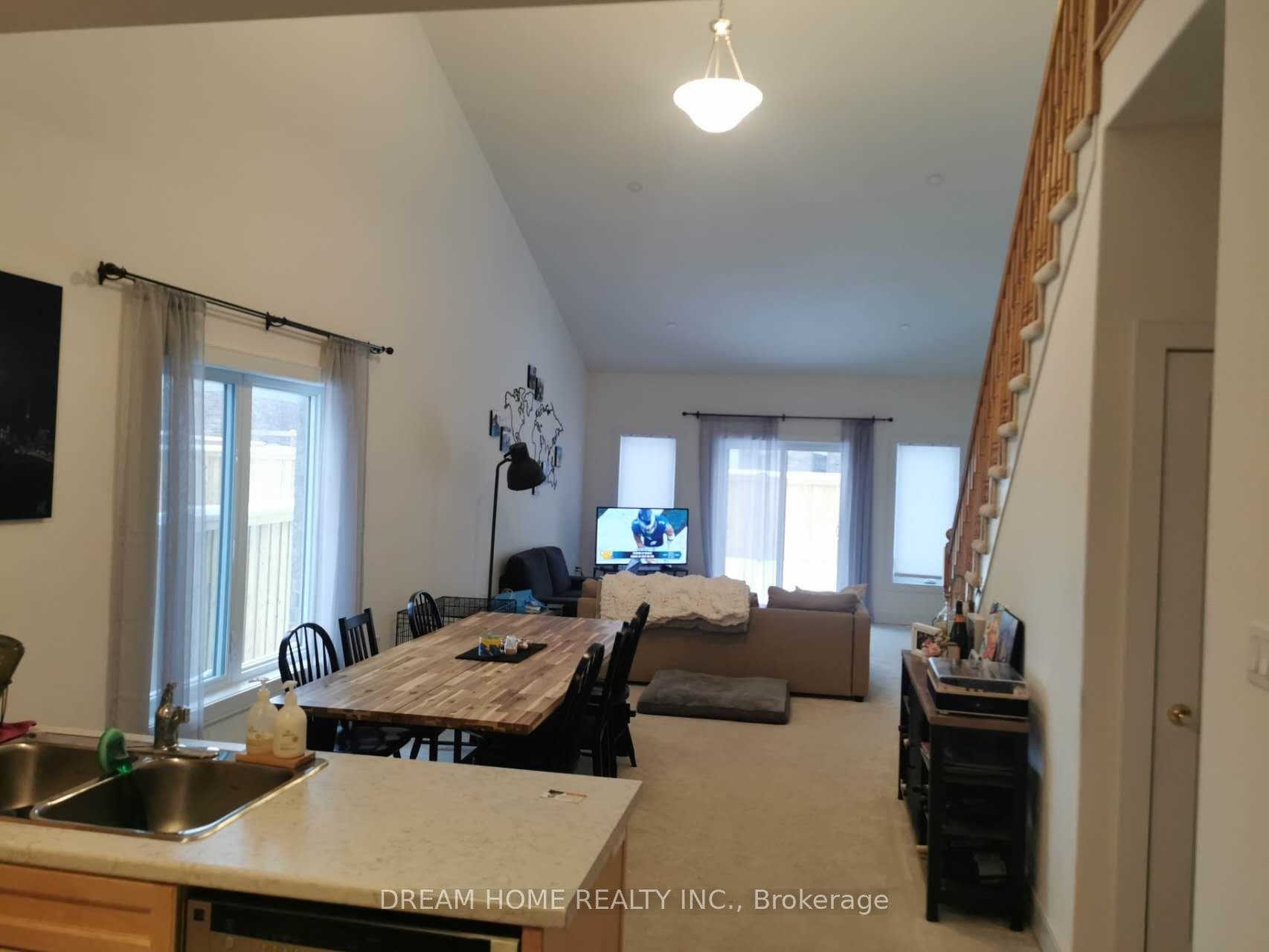 10 Mitchell Avenue photo 2