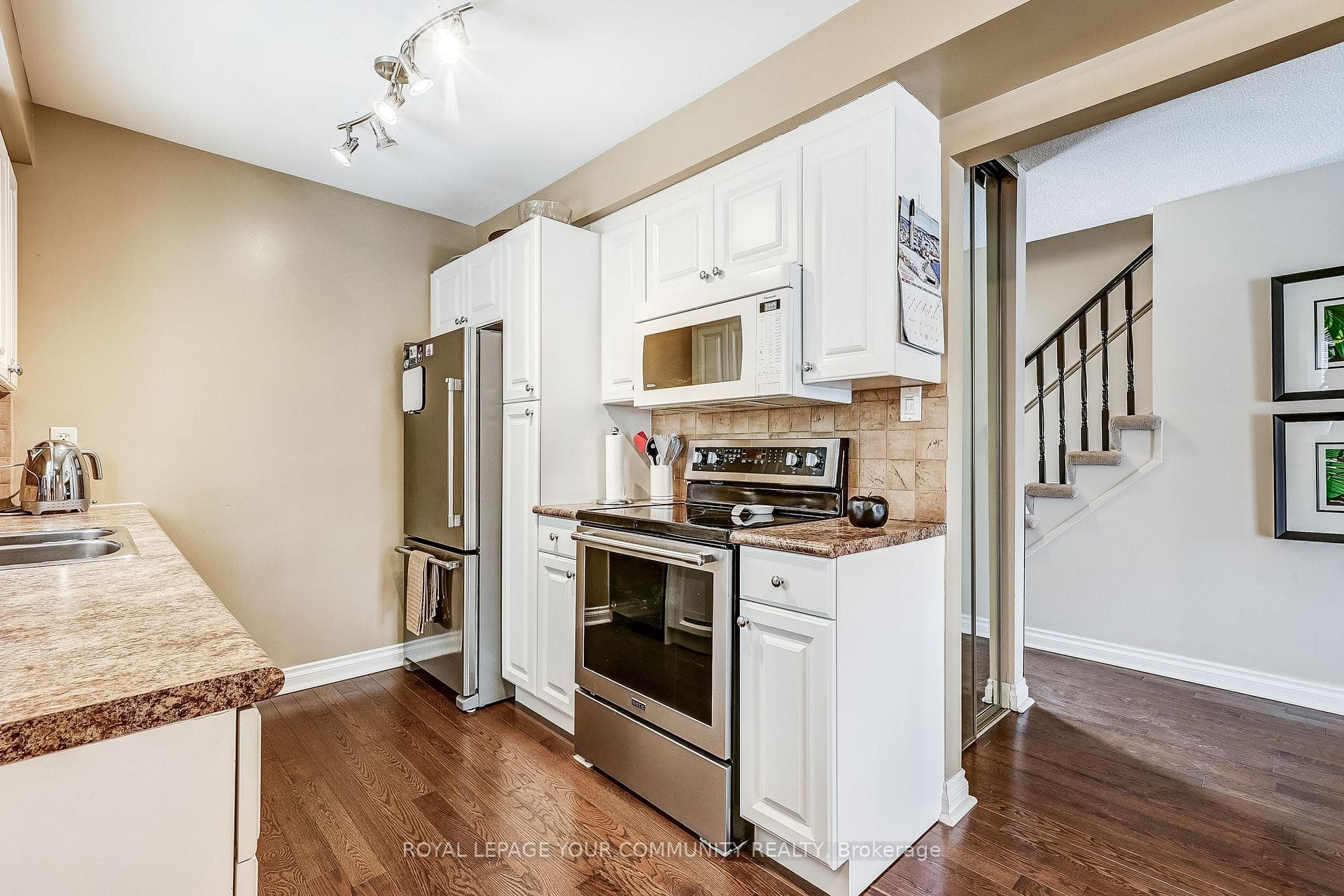 151 Trothen Circle photo 9