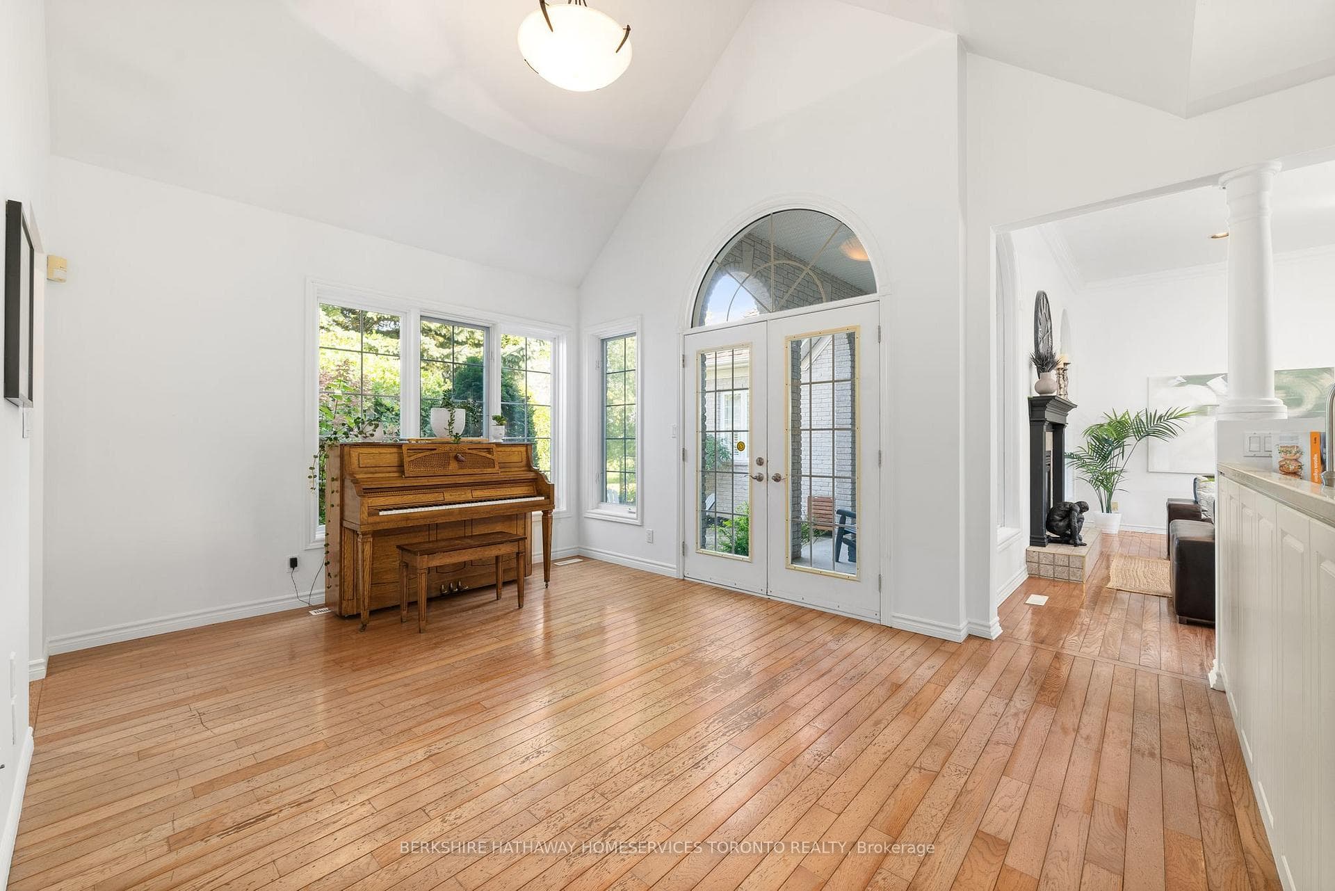 108 Wedgewood Lane photo 14