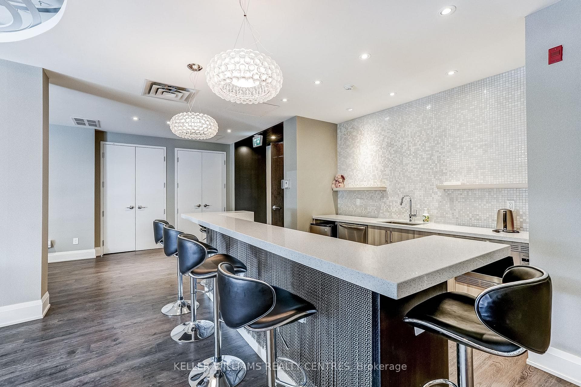 15277 Yonge Street Unit 317 photo 32