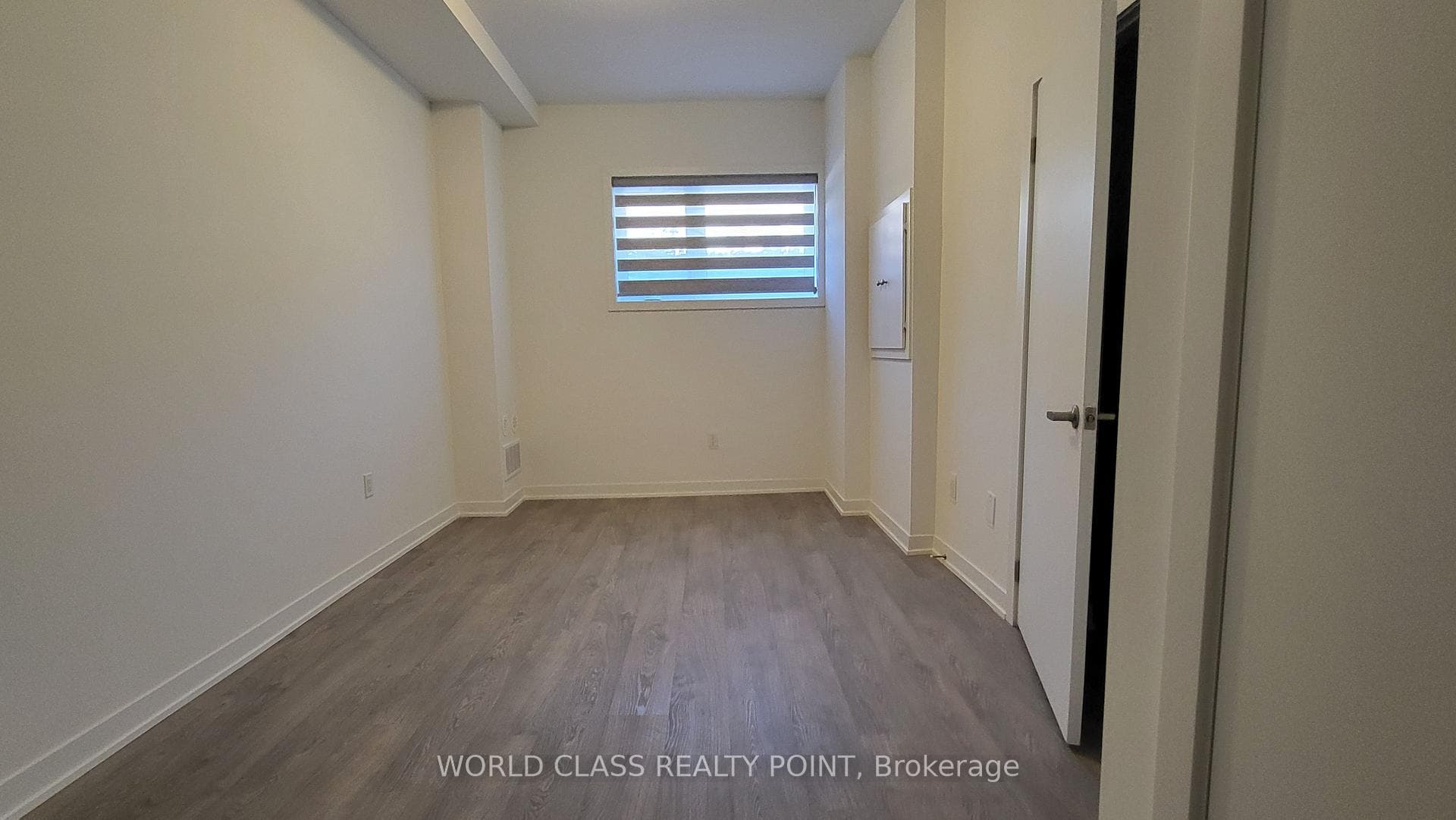 121 Green Gardens Boulevard photo 25