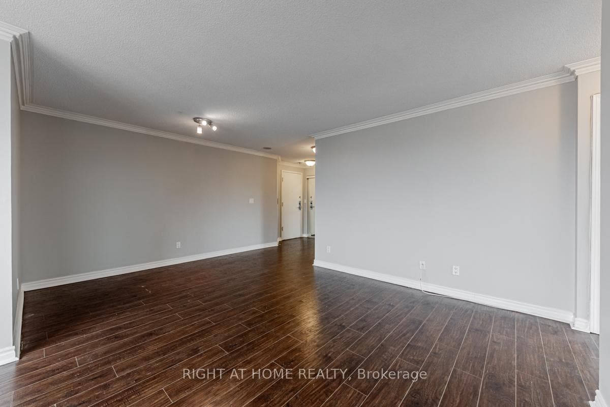 68 CORPORATE Drive Unit 525 photo 15