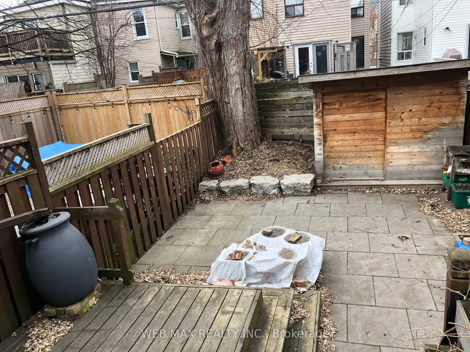 122 Booth Avenue photo 19