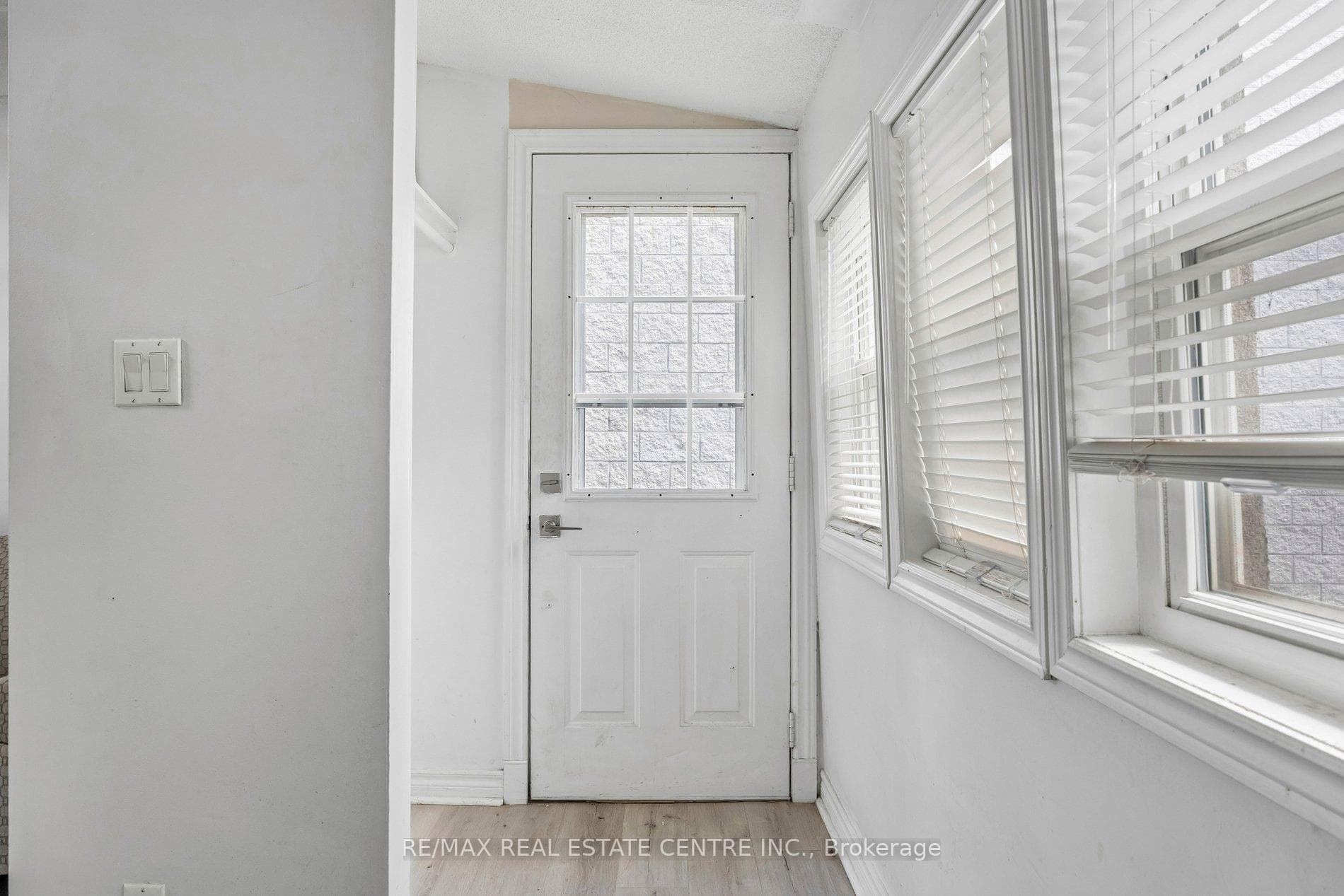 43 Whitfield Avenue photo 6